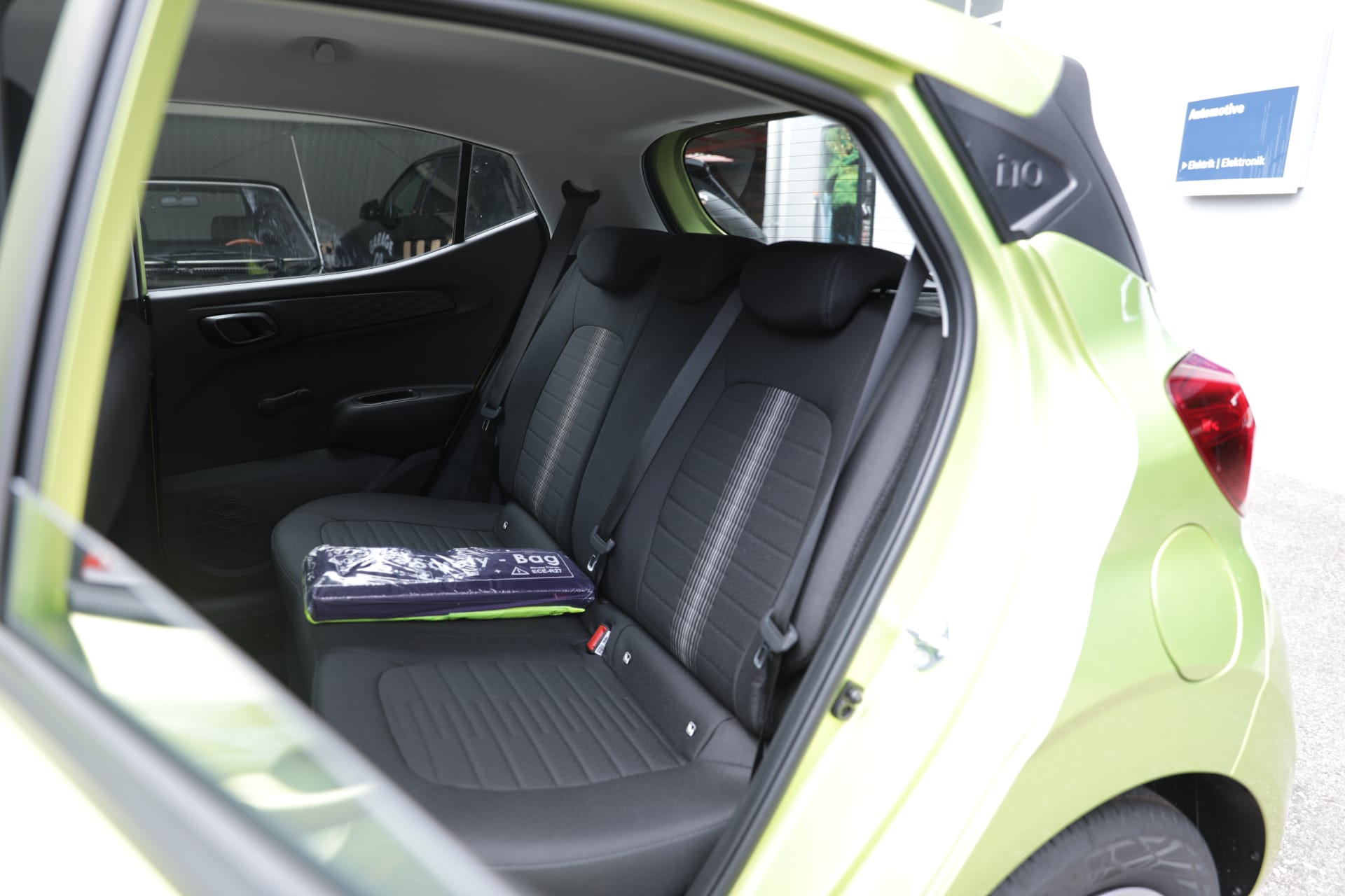HYUNDAI i10 1.0 Origo Automat-image-25