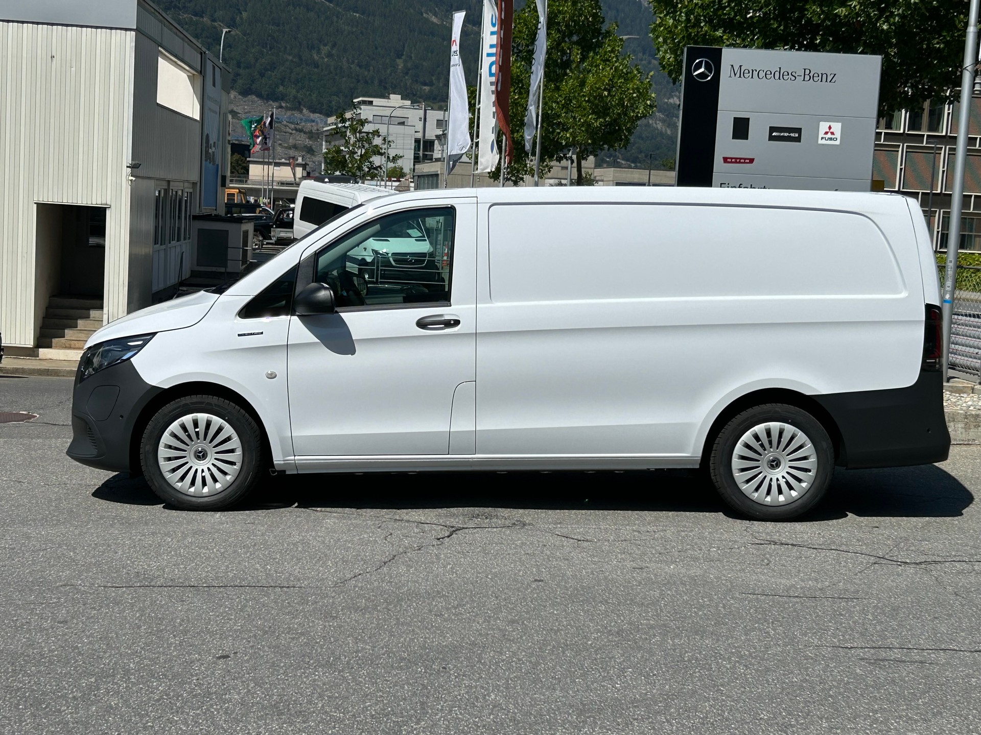 MERCEDES-BENZ eVito 129 KA Lang WORKER-showroom-element-3