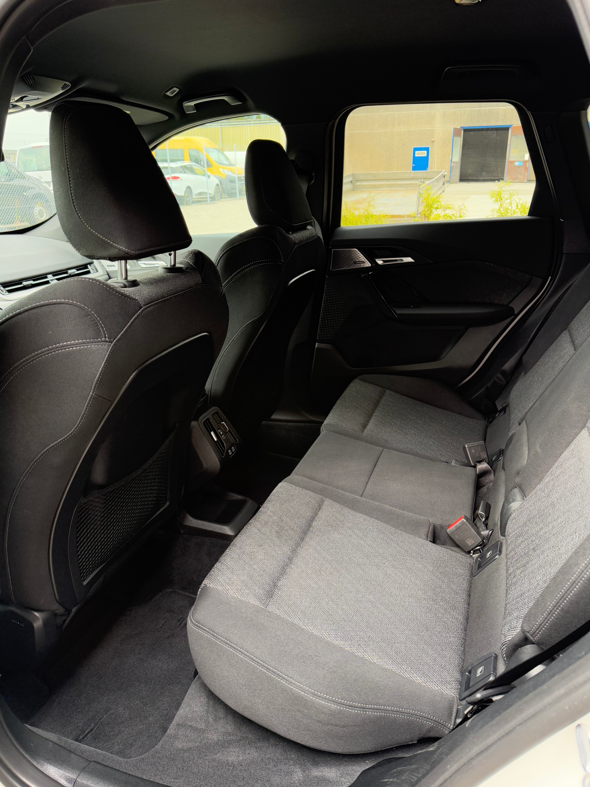 BMW X1 xDrive 20d 48V-image-7