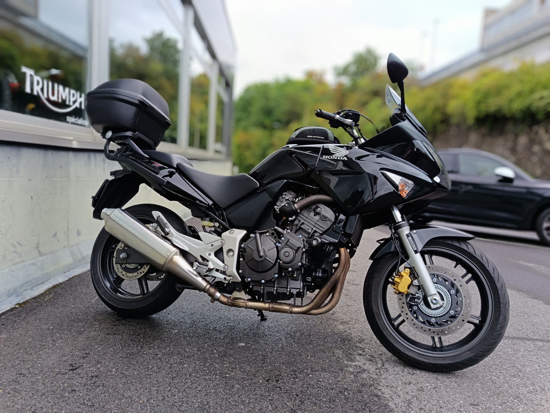 HONDA CBF 600-showroom-element-2