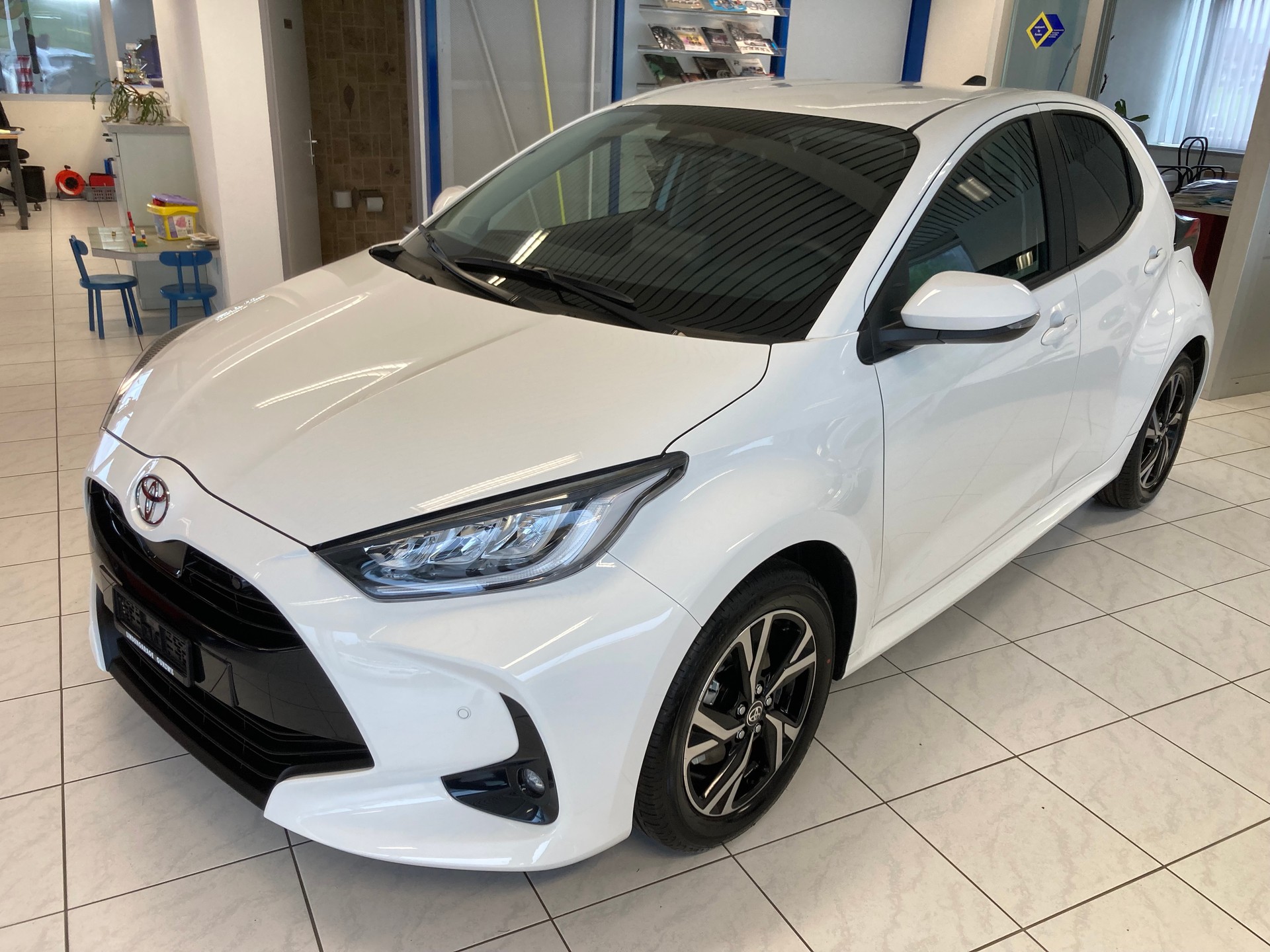 TOYOTA Yaris 1.5 Trend Plus e-CVT
