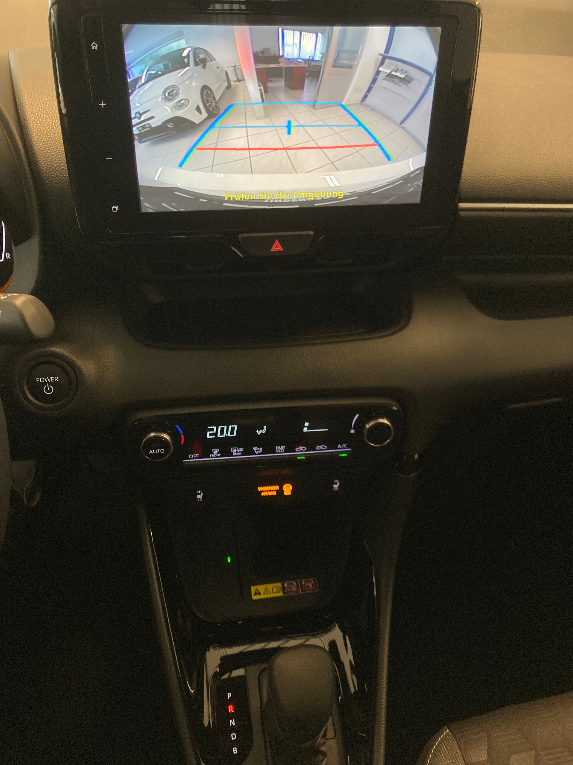 TOYOTA Yaris 1.5 Trend Plus e-CVT-image-7