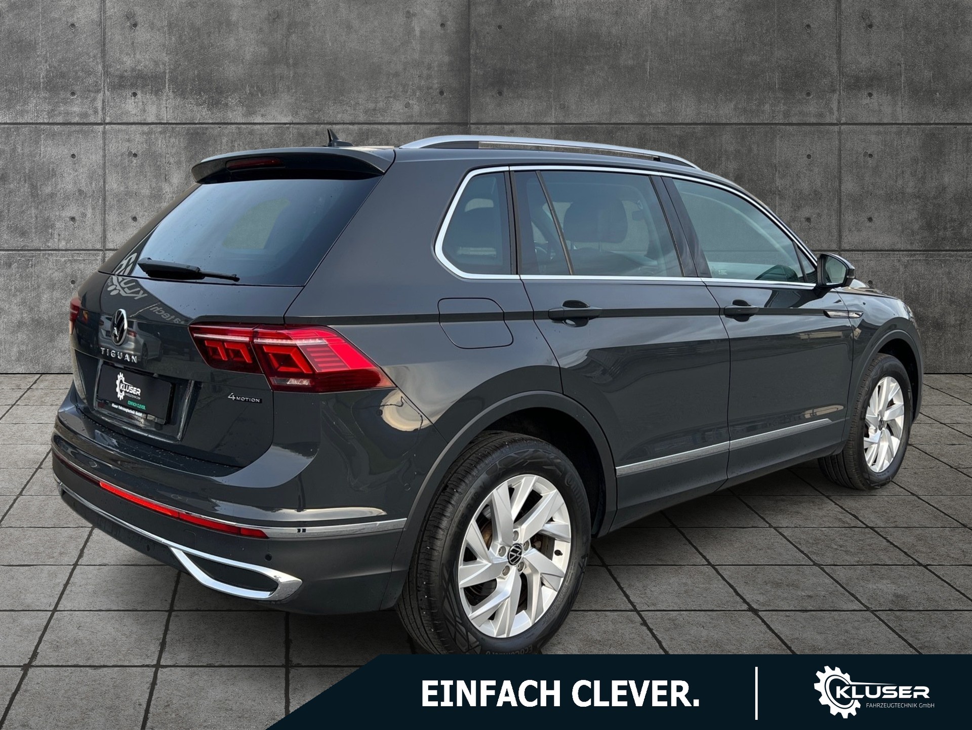VW Tiguan 2.0 TDI SCR Elegance 4Motion DSG-image-2