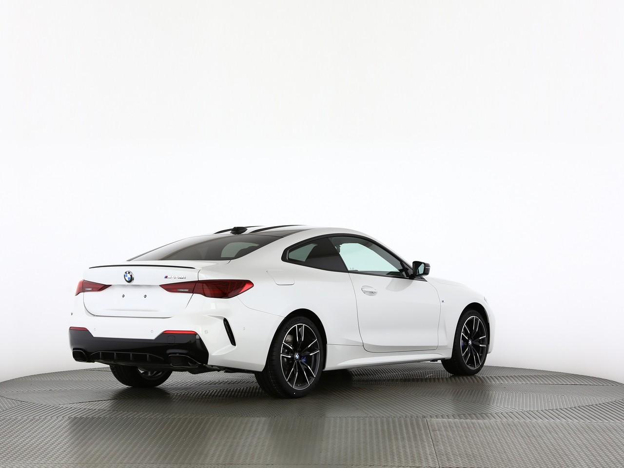 BMW M440i xDrive Coupé M Sport Pro-image-13