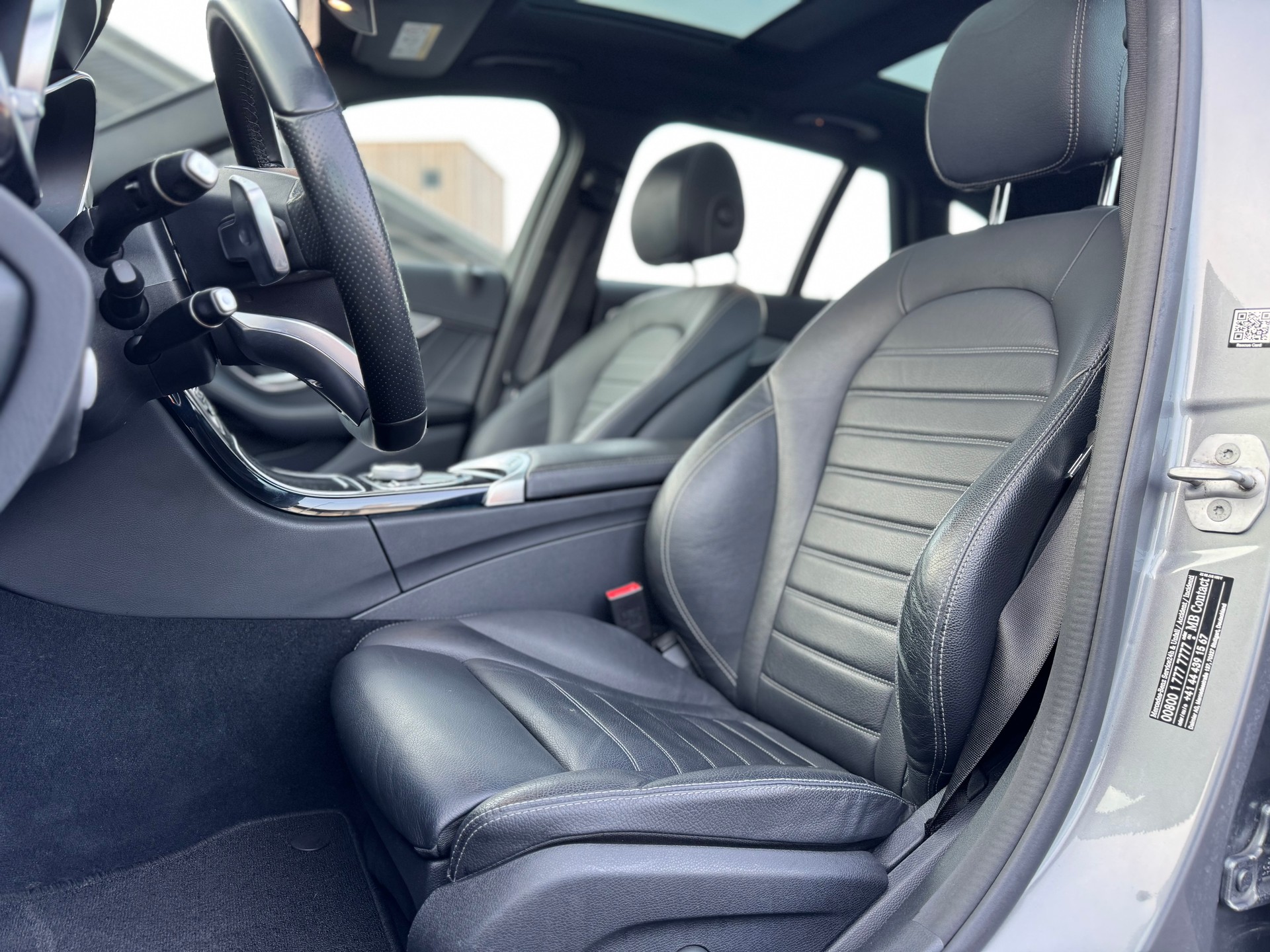 MERCEDES-BENZ C 450 AMG 4Matic 7G-Tronic-image-6