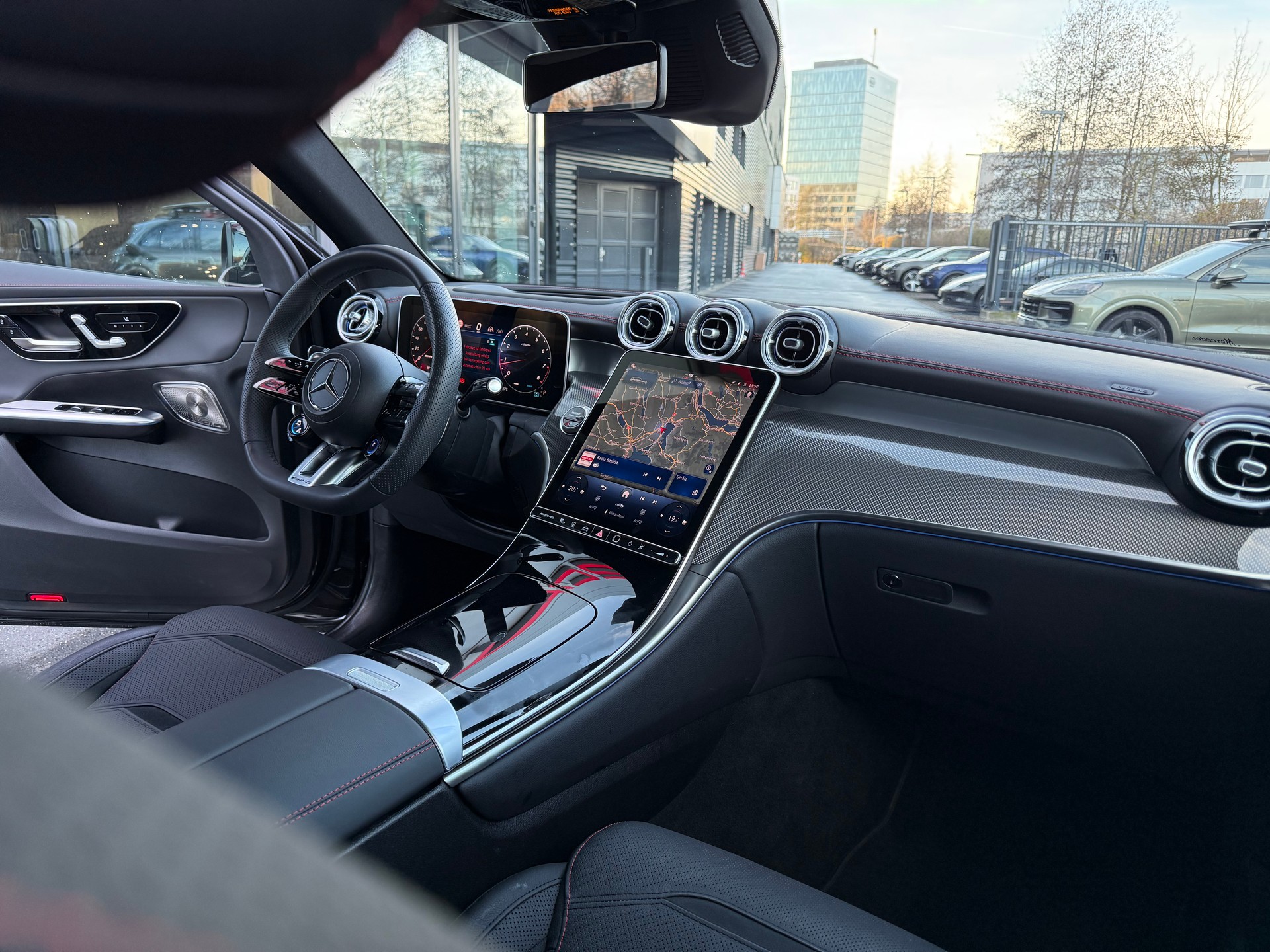 MERCEDES-BENZ GLC 43 AMG Executive Edition 4Matic 9G-Tronic-image-6