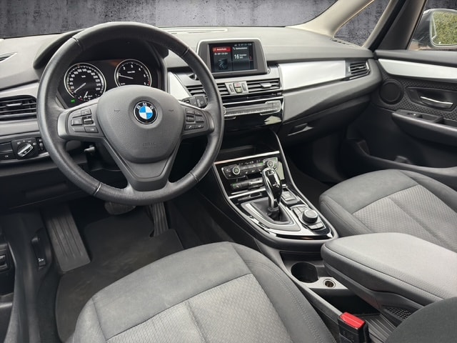 BMW 218d xDrive Gran Tourer **CH Fahrzeug**-image-11