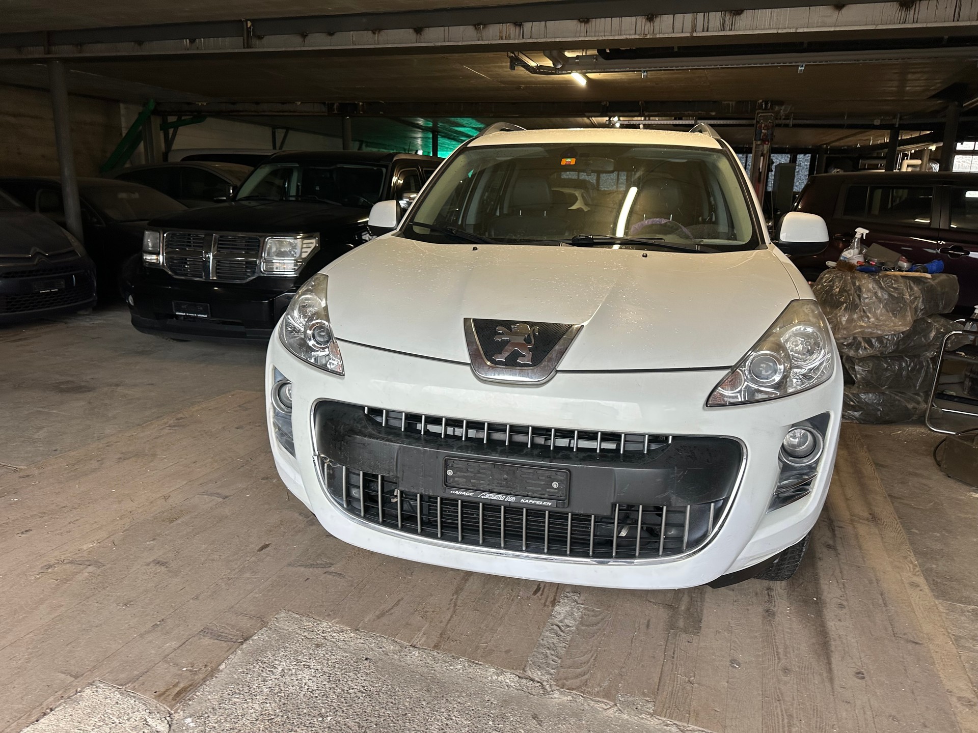 PEUGEOT 4007 2.2 HDi Dynamic