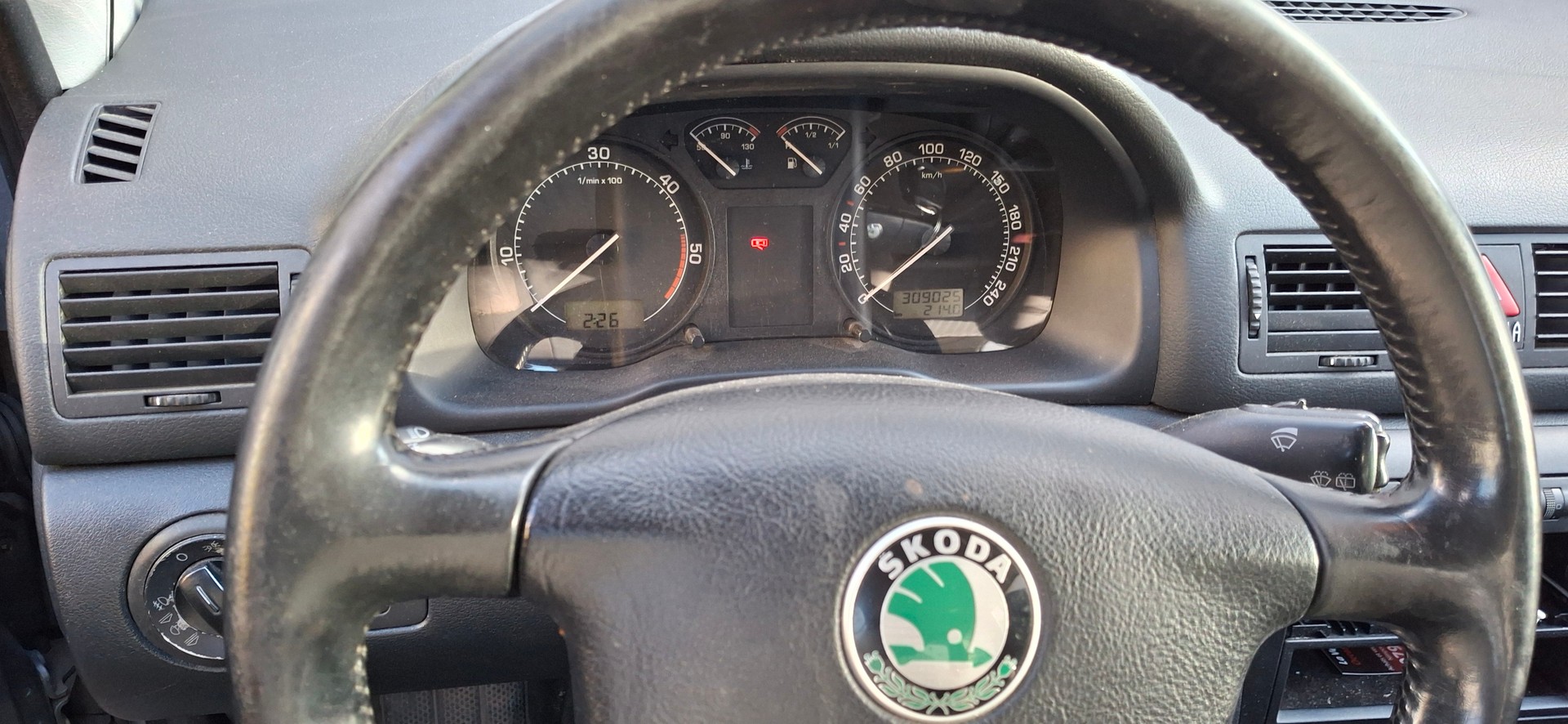 SKODA Octavia 1.9 TDI Tour 4x4-image-3