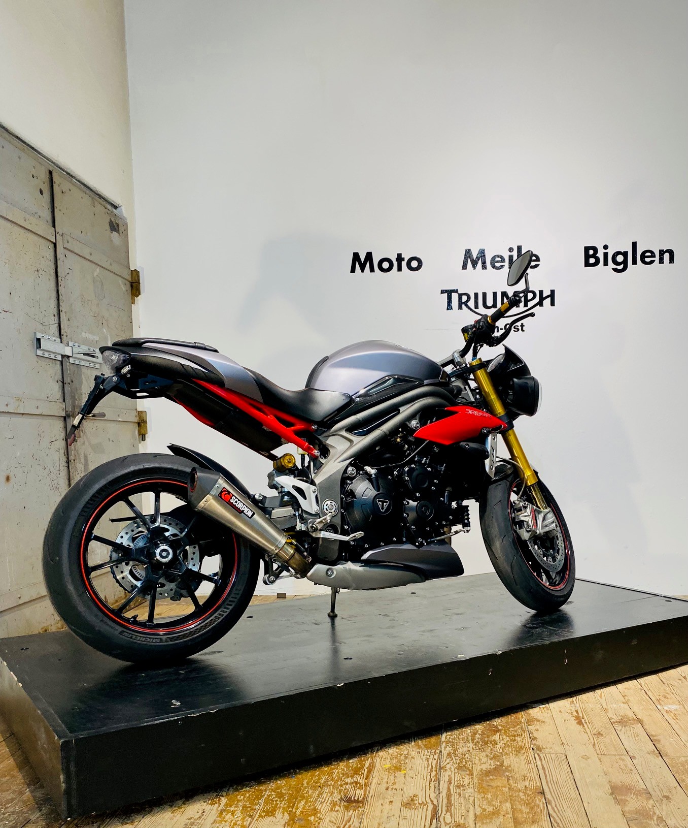TRIUMPH Speed Triple R 1050 ABS-image-5