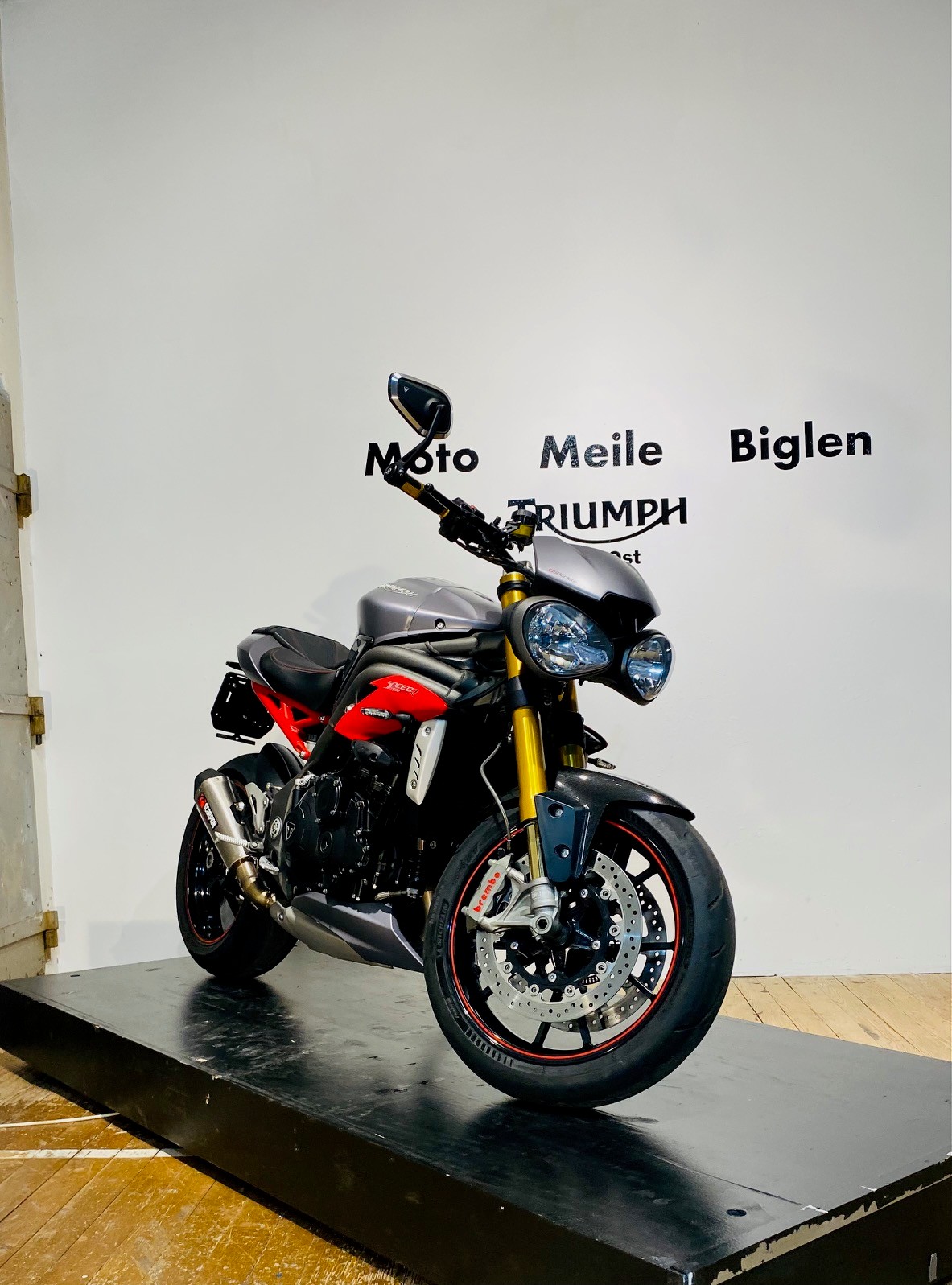 TRIUMPH Speed Triple R 1050 ABS-image-0