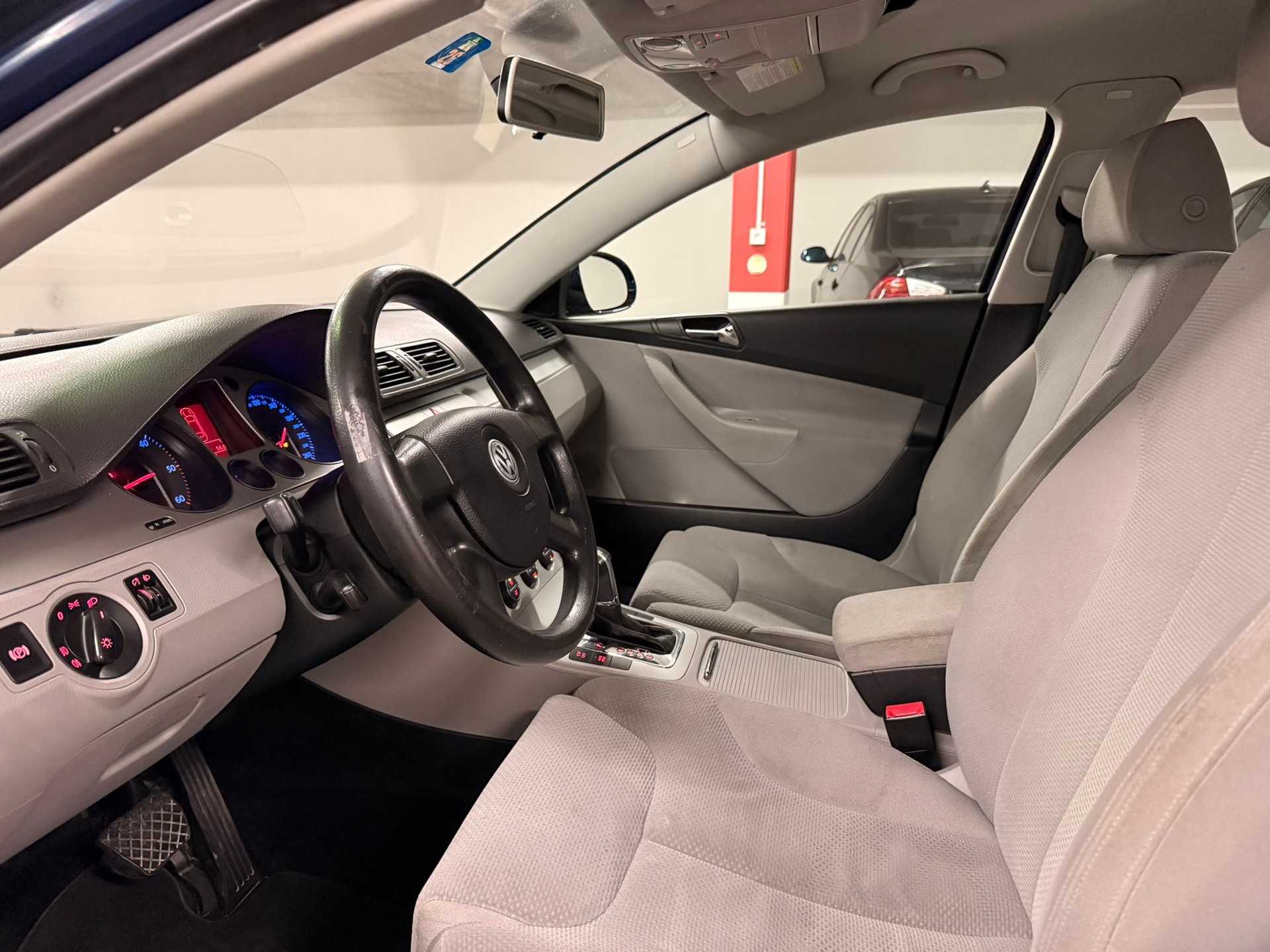 VW Passat Variant 2.0 TDI Comfortline DSG-image-8