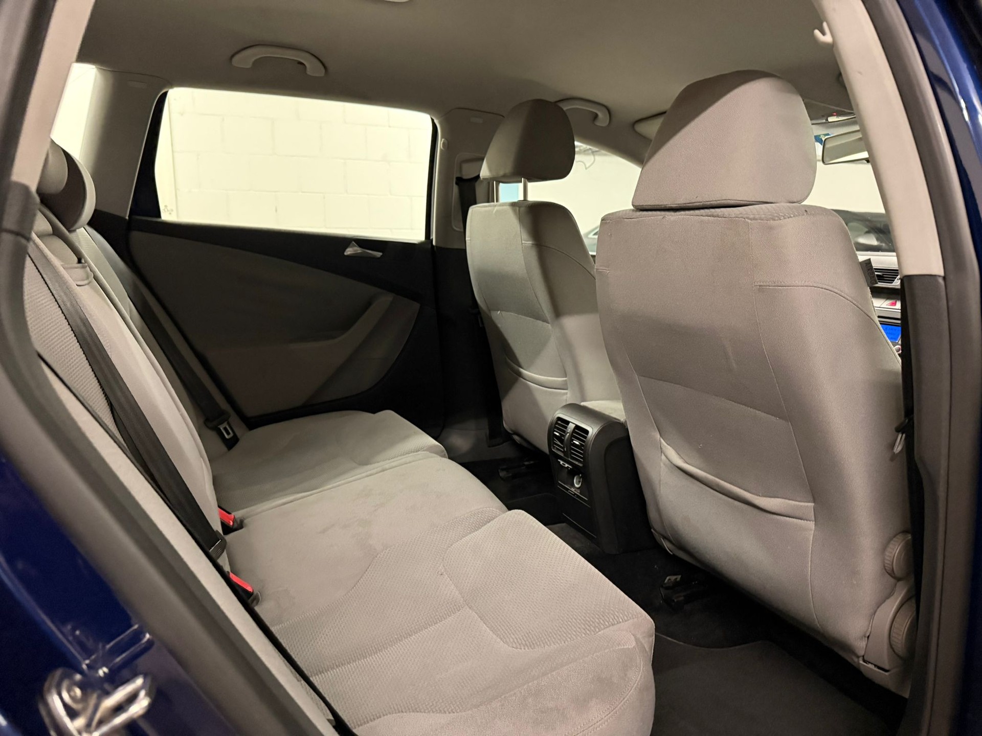 VW Passat Variant 2.0 TDI Comfortline DSG-image-11