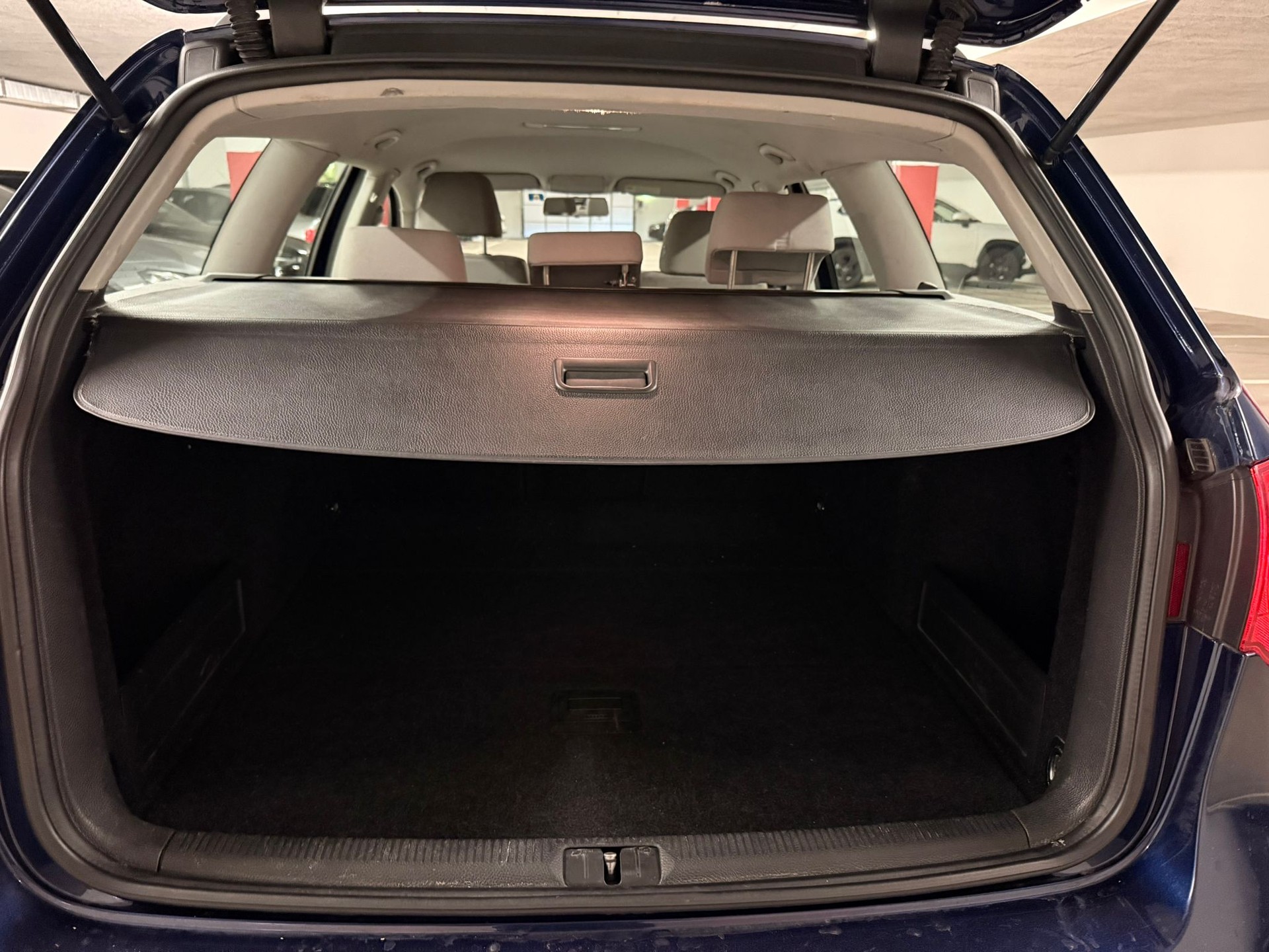 VW Passat Variant 2.0 TDI Comfortline DSG-image-10