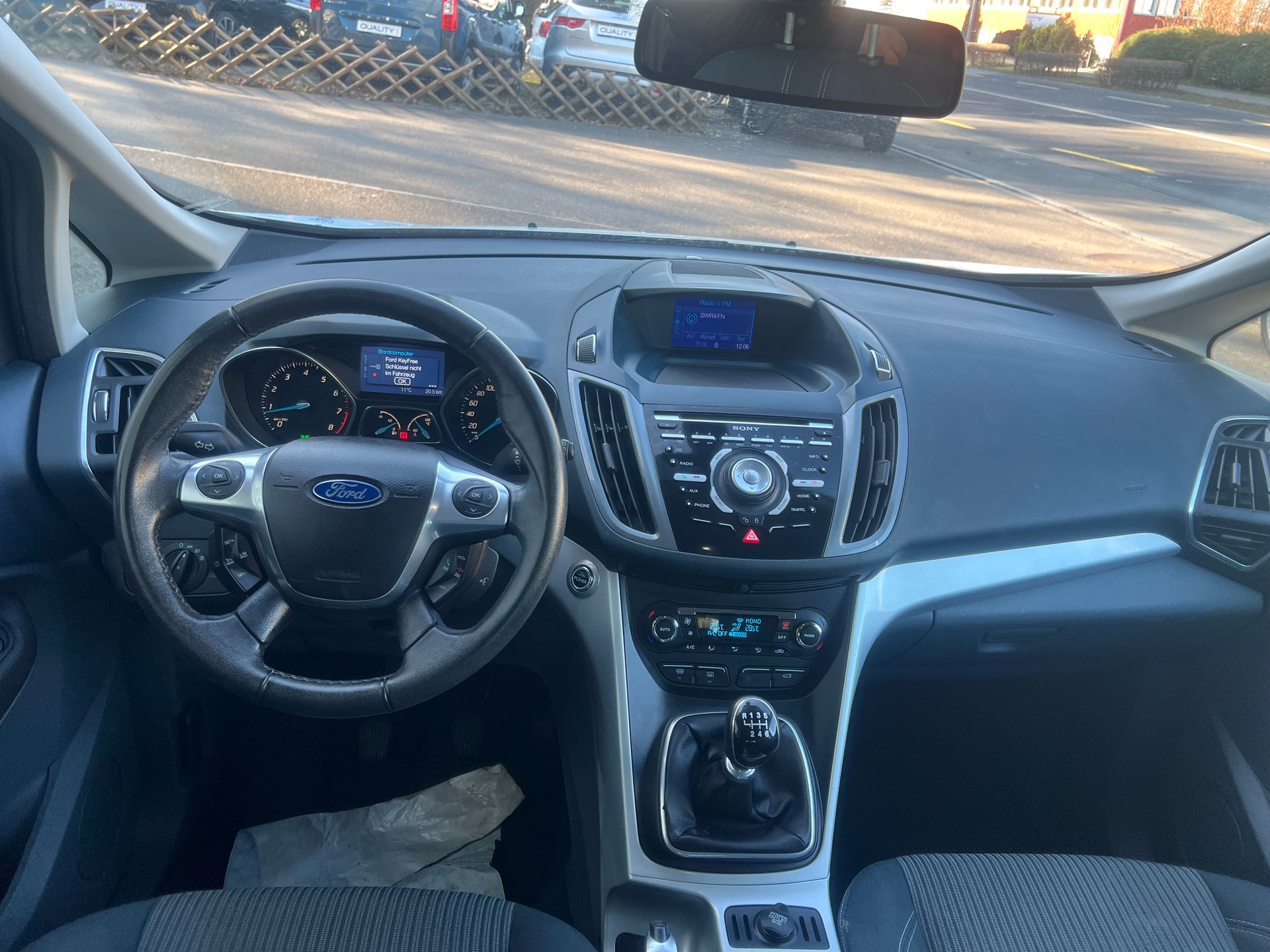 FORD C-Max 1.6 SCTi Titanium-image-9
