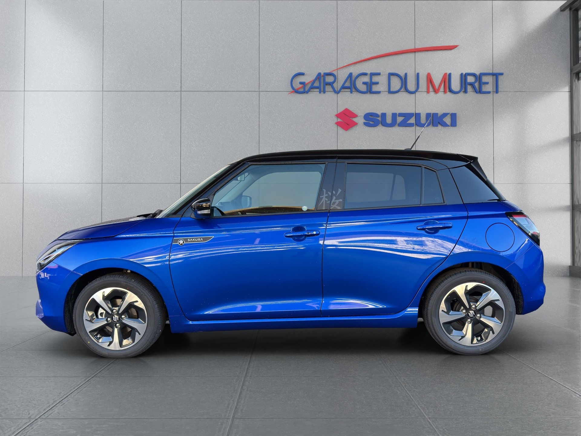 SUZUKI Swift 1.2 Sakura Top Hybrid CVT-image-1