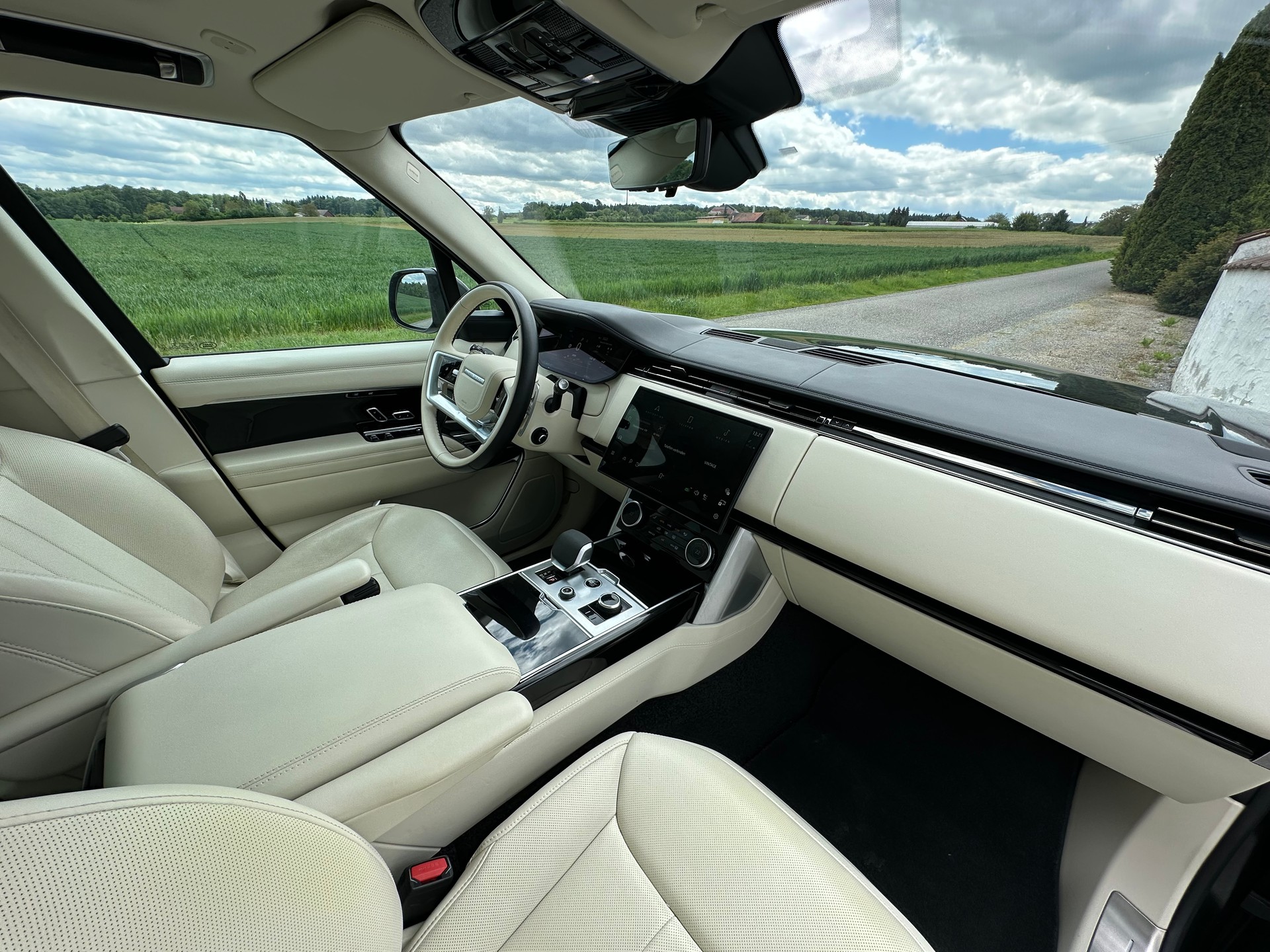 LAND ROVER Range Rover P510e Si6 PHEV Autobiography Automatic-image-10