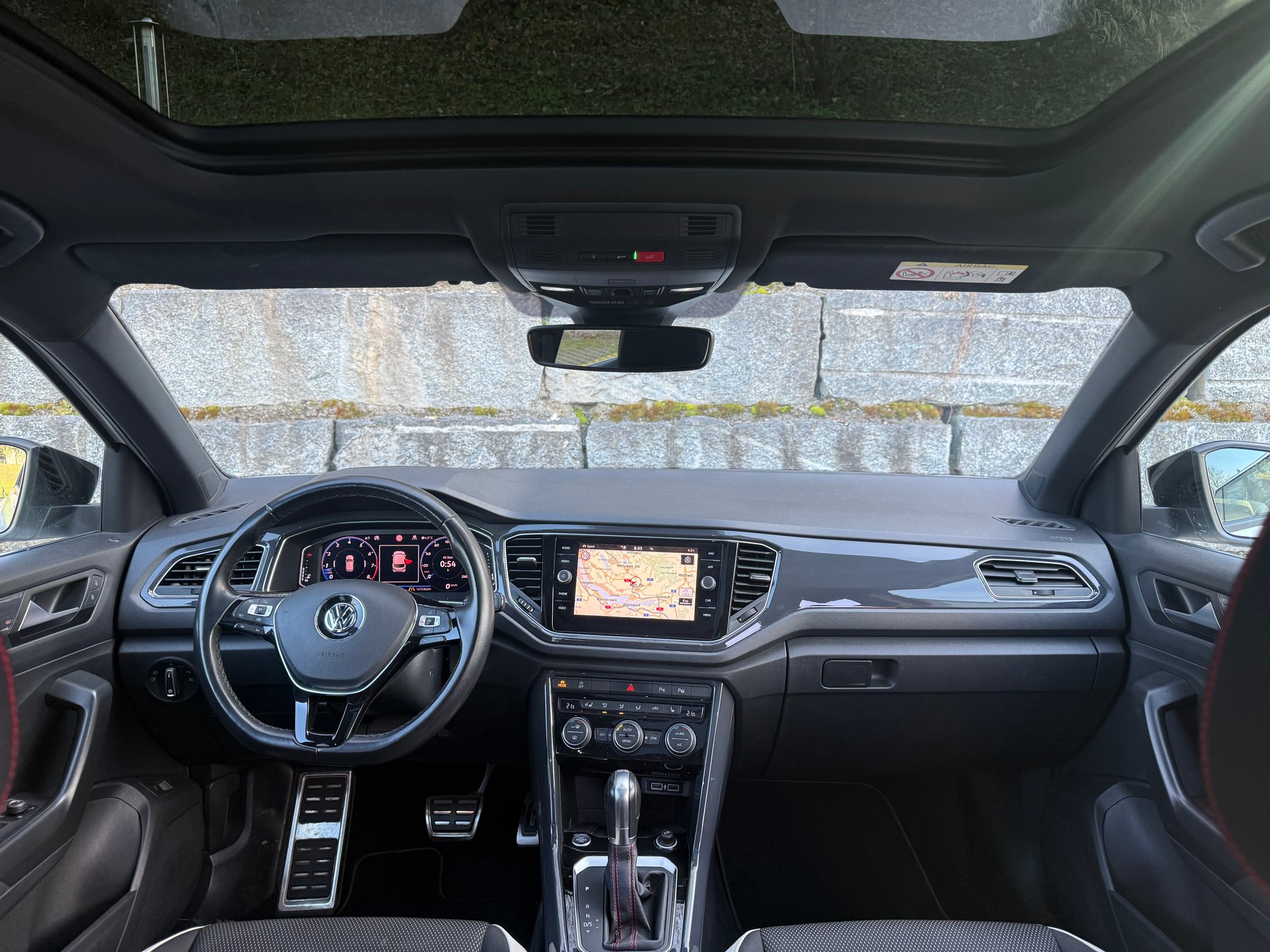 VW T-Roc 1.5 TSI EVO Sport DSG-image-4