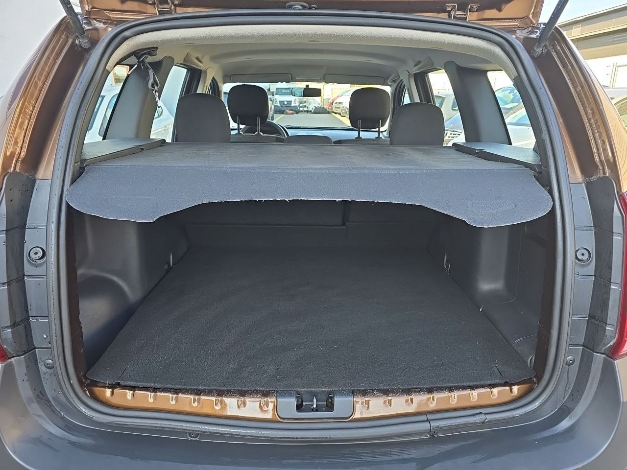DACIA Duster 1.6 Ambiance 4x4-image-16