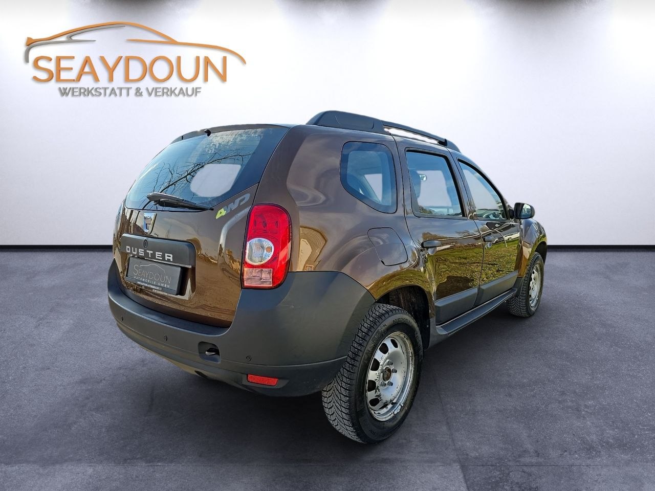 DACIA Duster 1.6 Ambiance 4x4-showroom-element-3