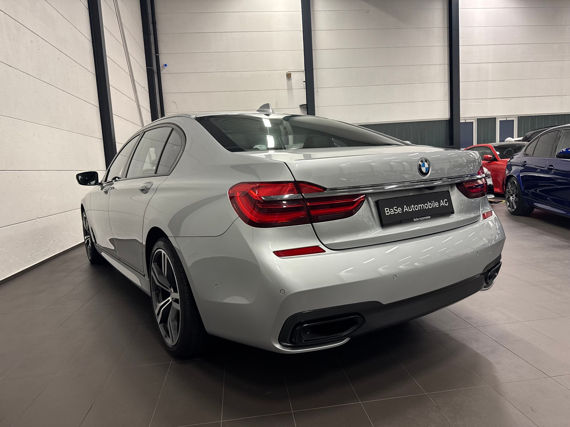 BMW 730Ld xDrive Steptronic M Sport-image-14