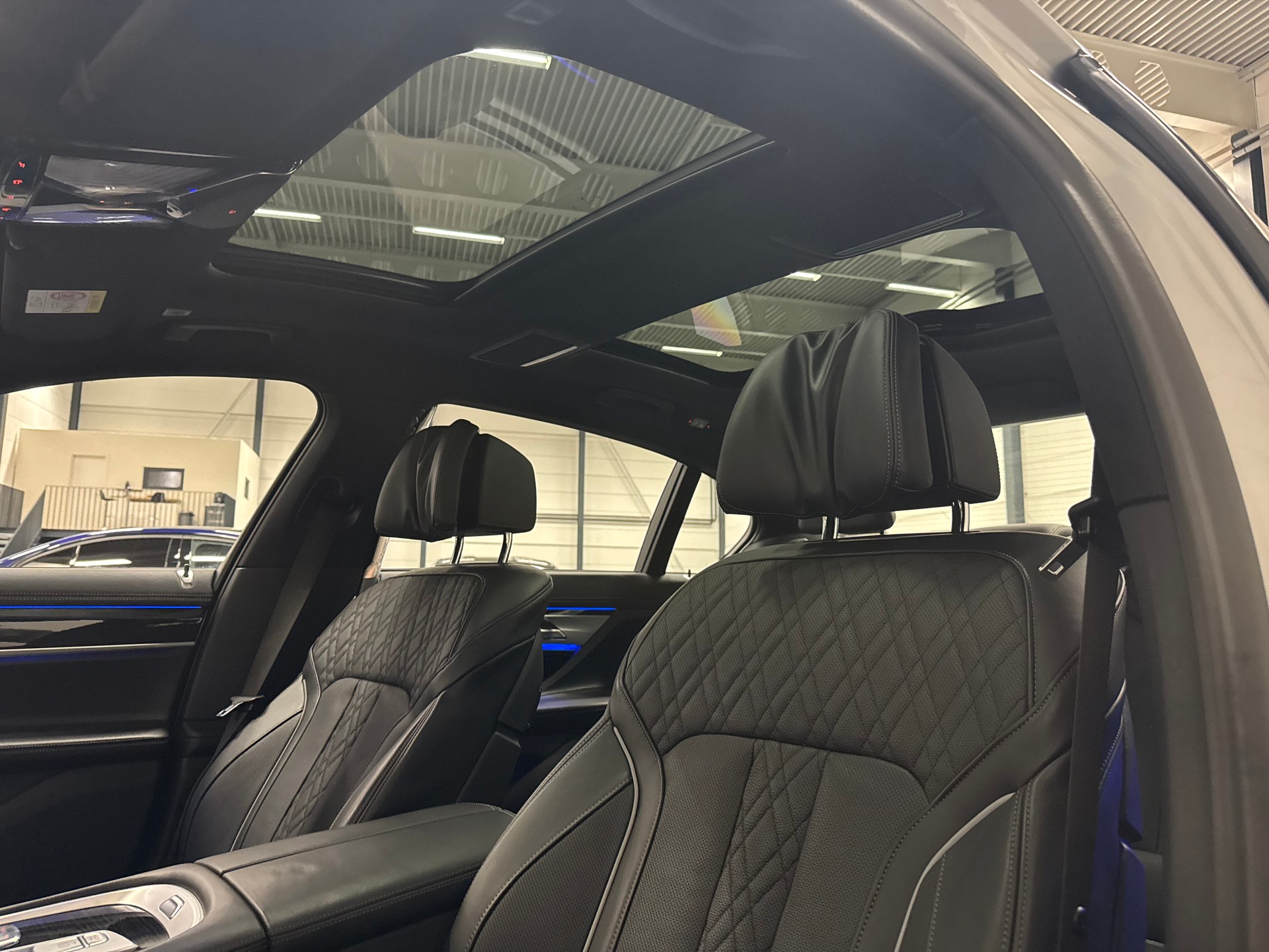 BMW 730Ld xDrive Steptronic M Sport-image-18