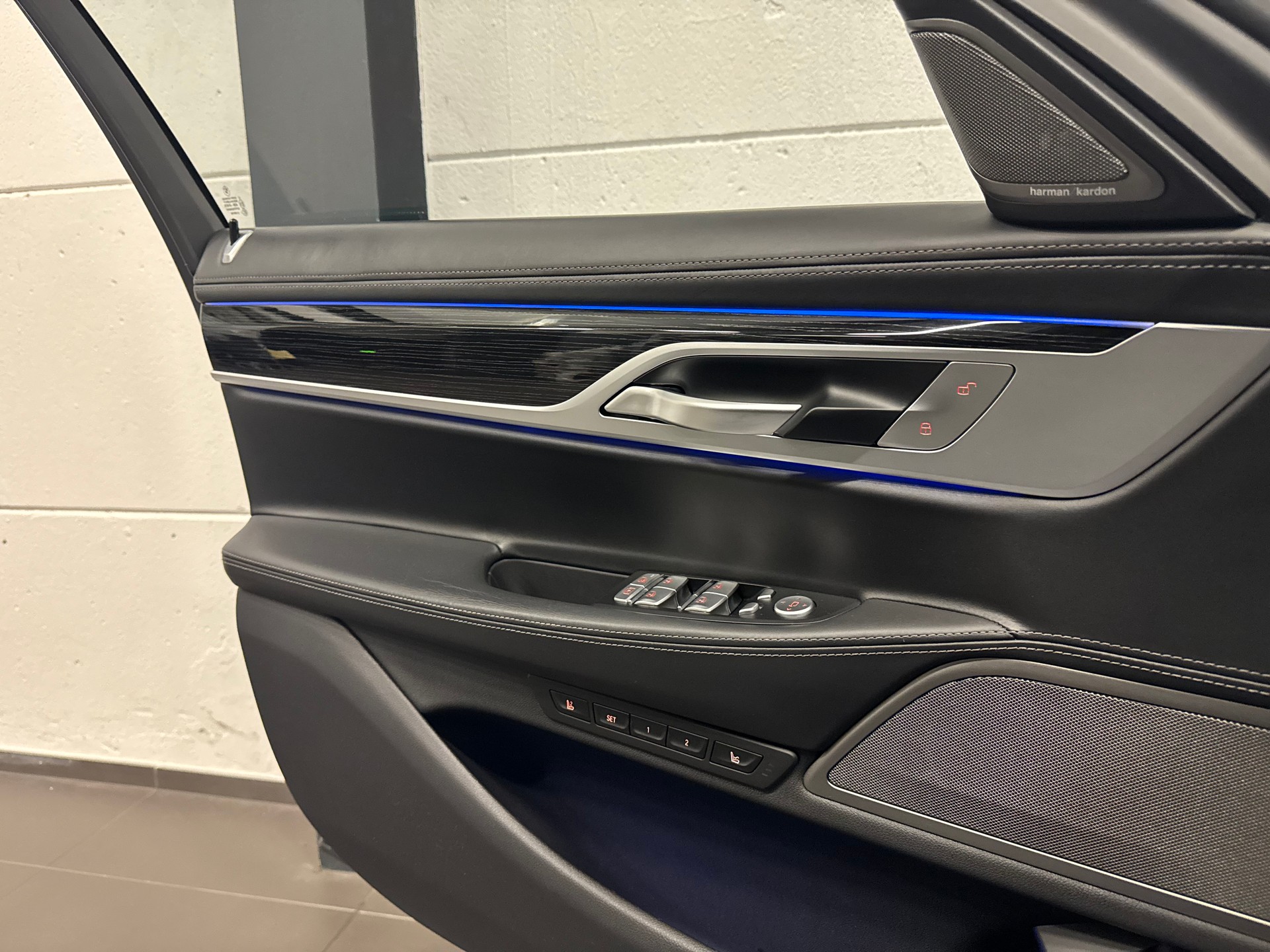 BMW 730Ld xDrive Steptronic M Sport-image-28