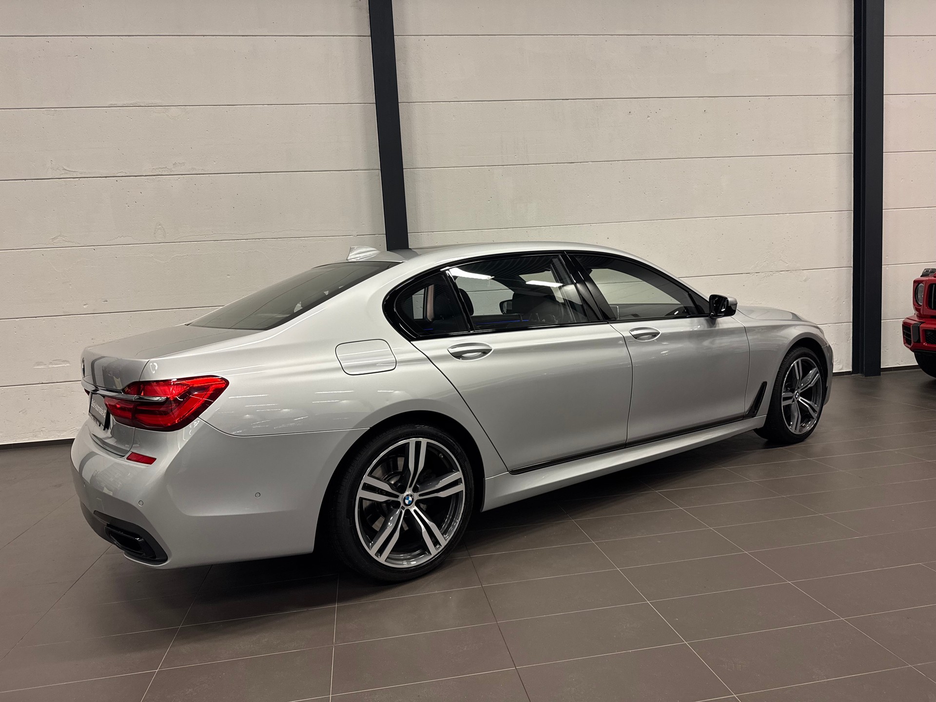 BMW 730Ld xDrive Steptronic M Sport-image-11