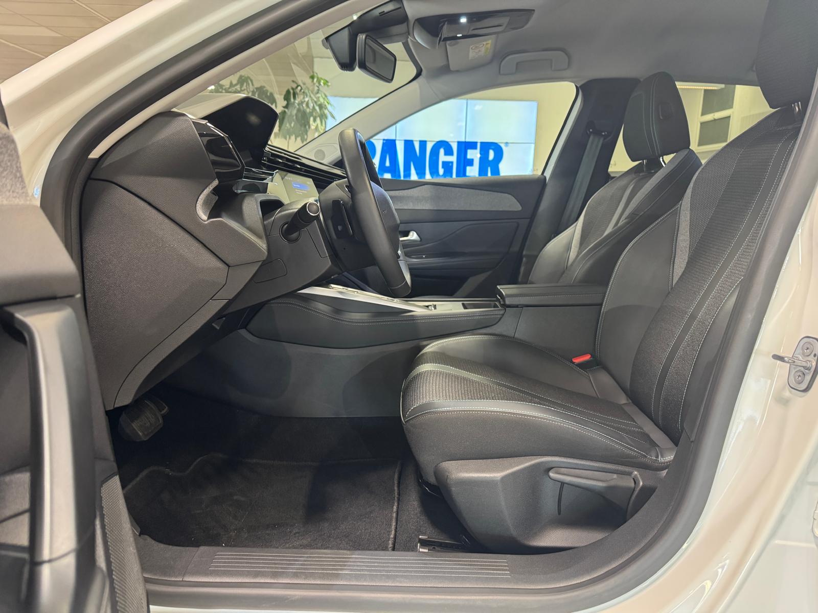 PEUGEOT 308 SW 1.5 BlueHDi Allure Pack-image-9