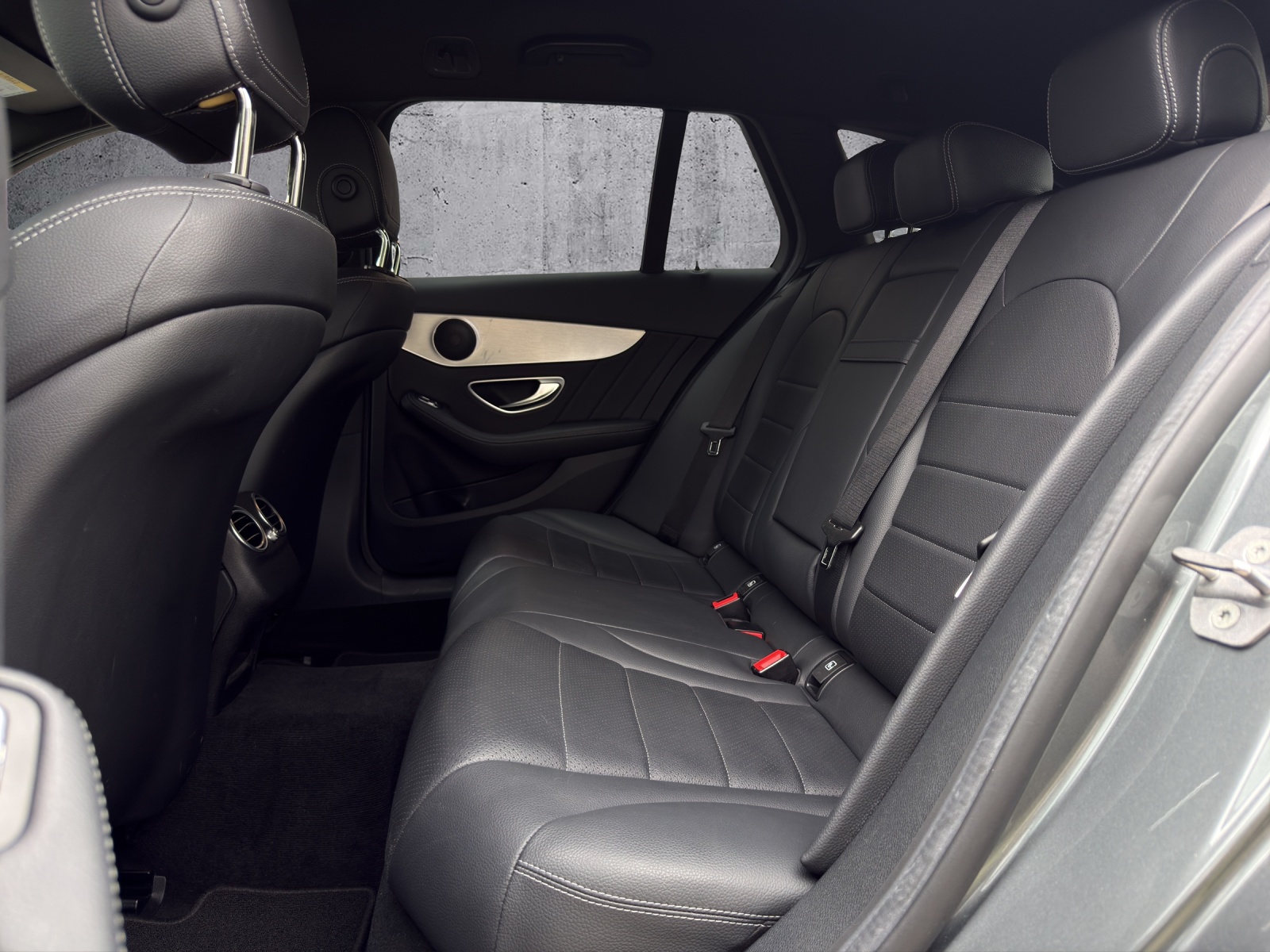 MERCEDES-BENZ C 250 d Swiss Star AMG Line 4Matic 9G-Tronic *CH-Fahrzeug*-image-9