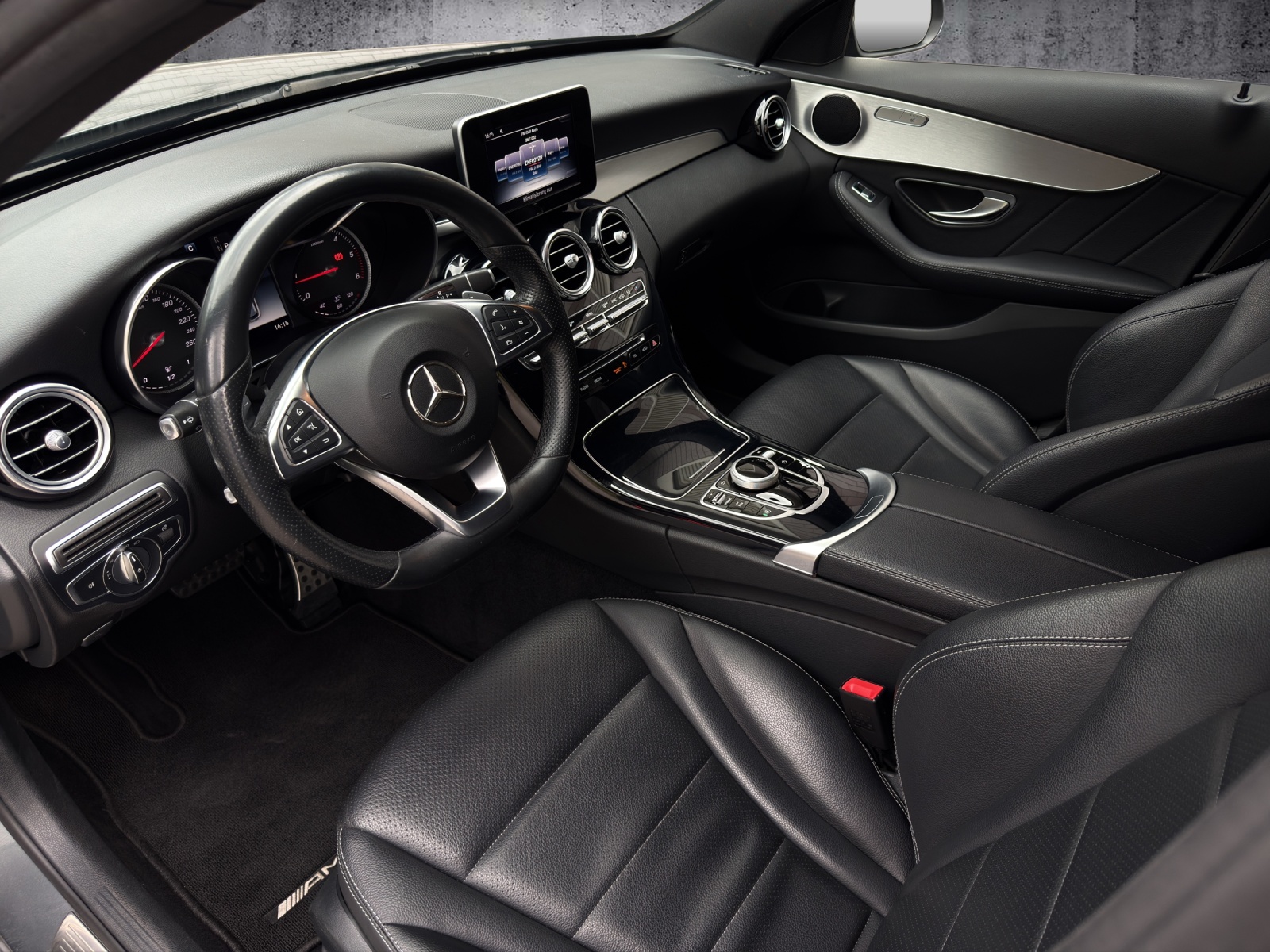 MERCEDES-BENZ C 250 d Swiss Star AMG Line 4Matic 9G-Tronic *CH-Fahrzeug*-image-5