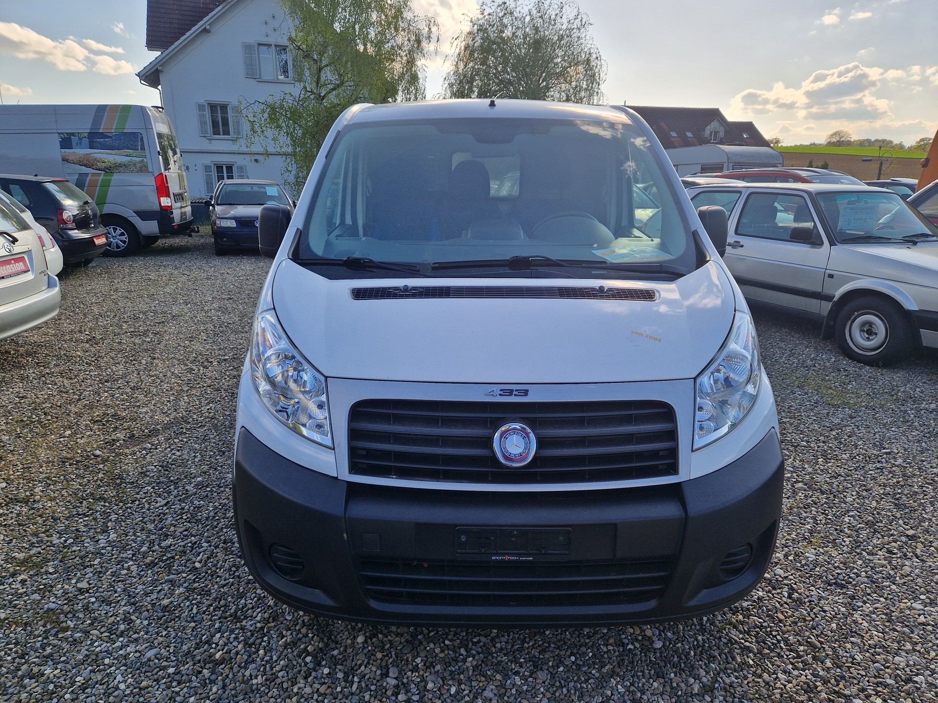 FIAT Scudo 2.0 MJ Deluxe 1.2t-image-1