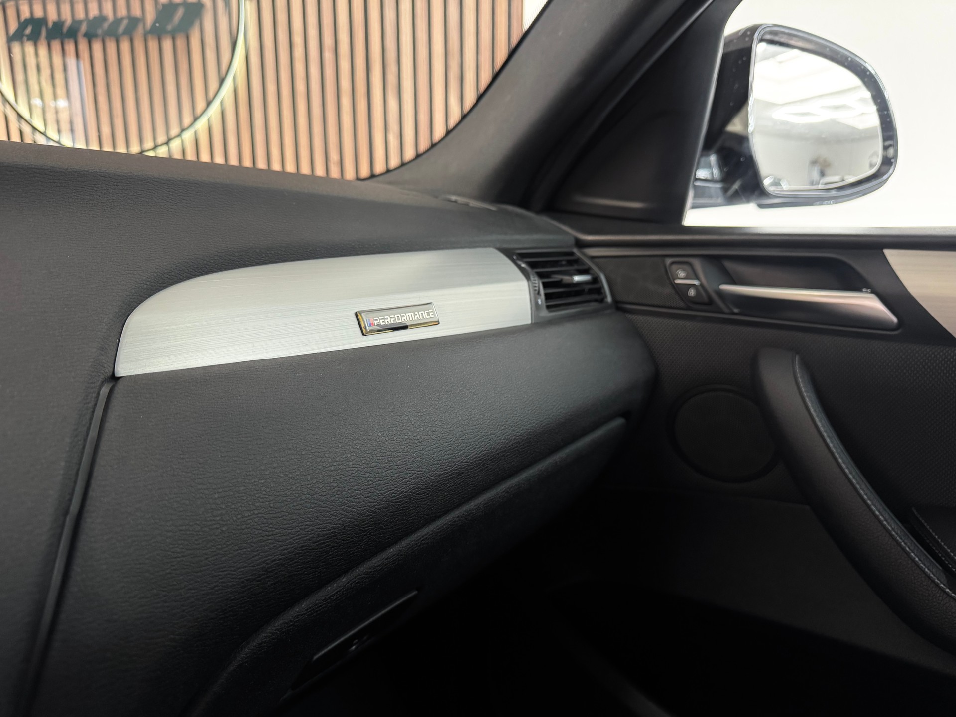 BMW X4 xDrive 20d M Sport Steptronic-image-19