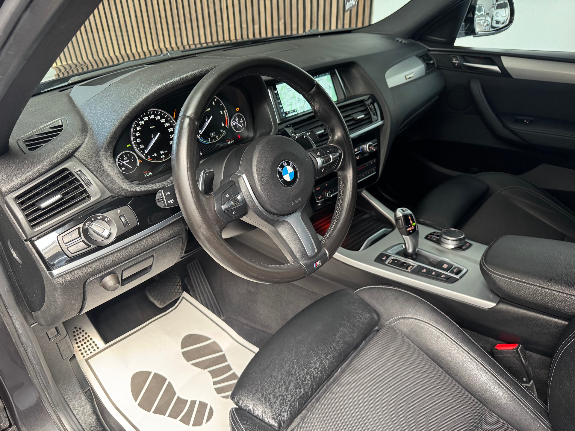 BMW X4 xDrive 20d M Sport Steptronic-image-10