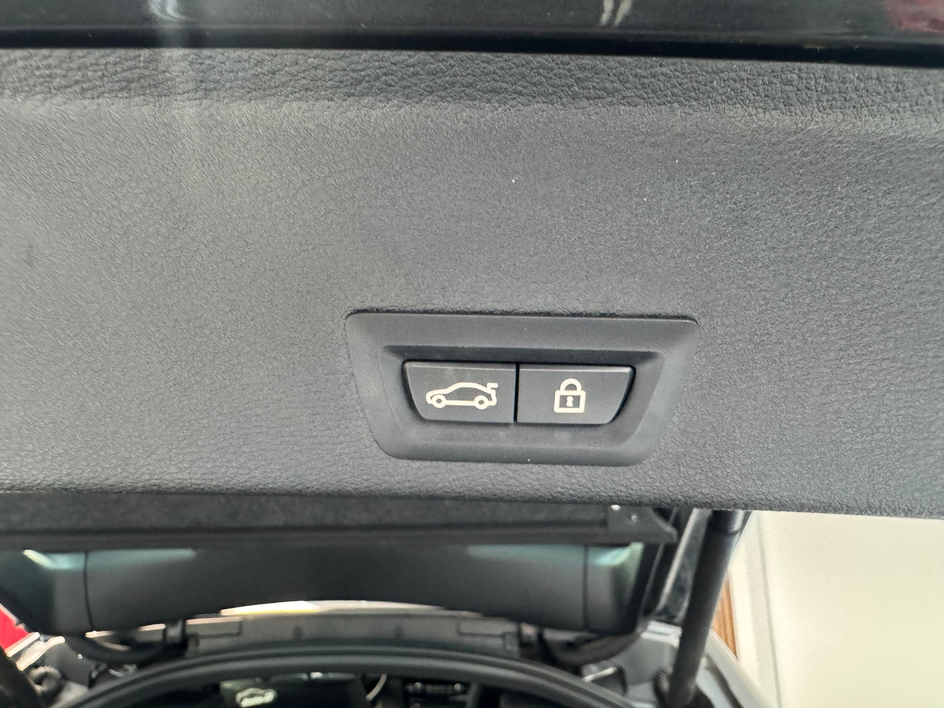 BMW X4 xDrive 20d M Sport Steptronic-image-22