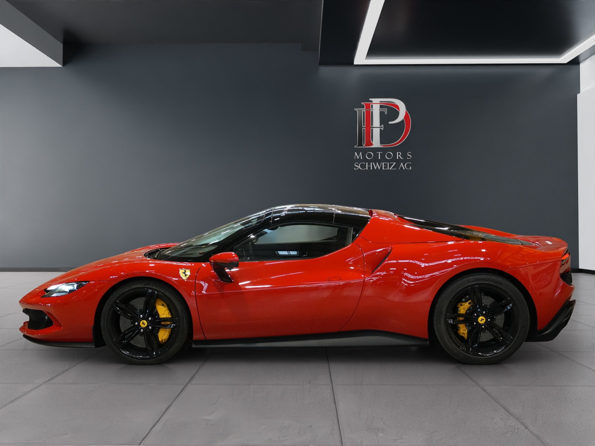 FERRARI 296 GTS-showroom-element-3