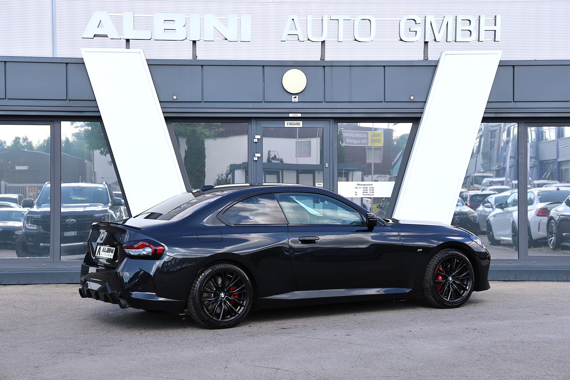BMW 230i M Sport Pro-showroom-element-3