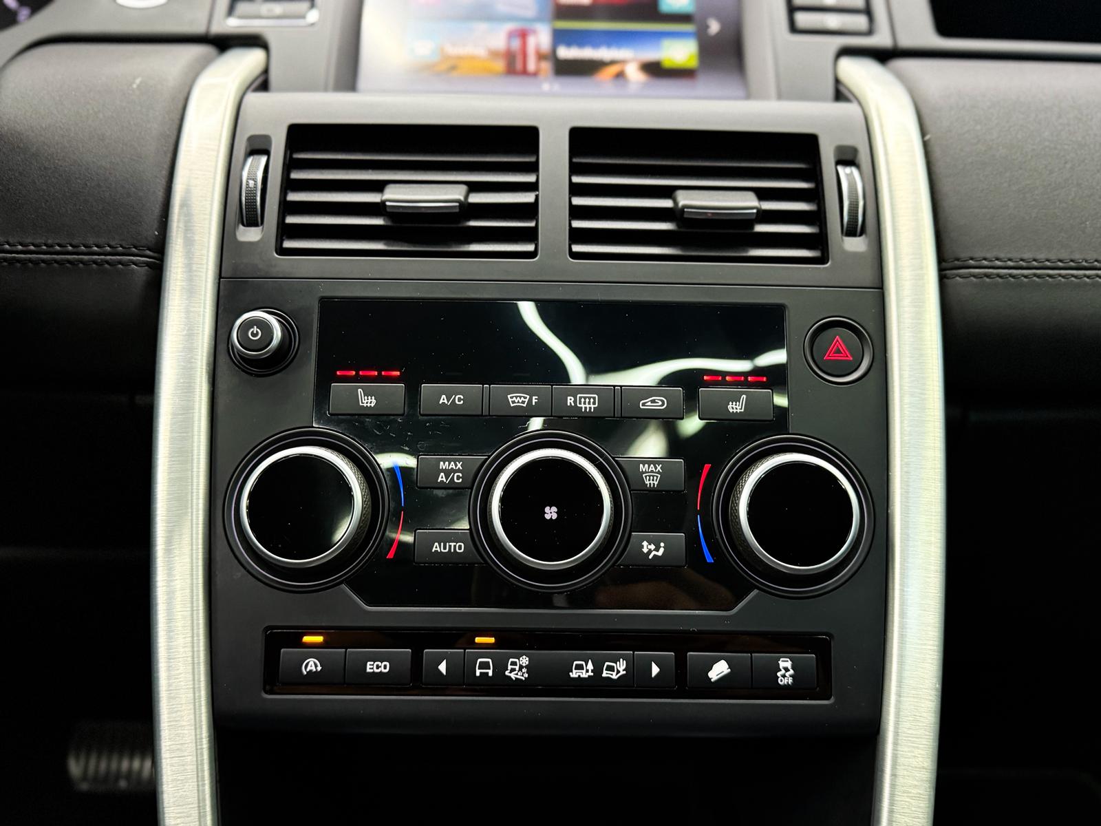 LAND ROVER Discovery Sport 2.0 TD4 SE AT9-image-15
