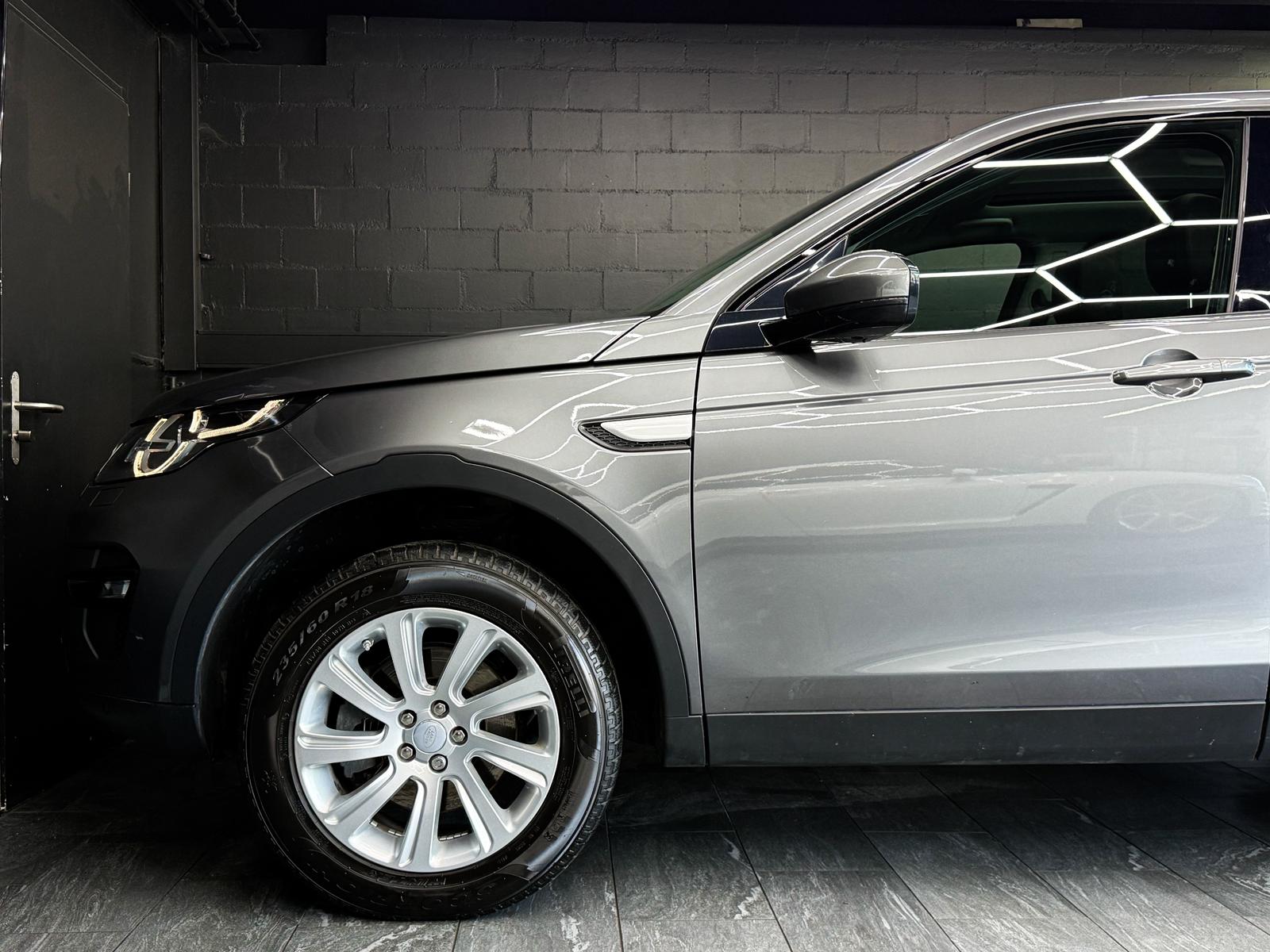 LAND ROVER Discovery Sport 2.0 TD4 SE AT9-image-5