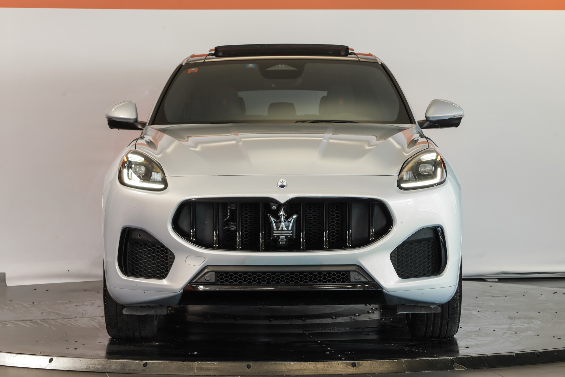MASERATI Grecale 2.0 MHEV Modena Hybrid Automatica-showroom-element-1