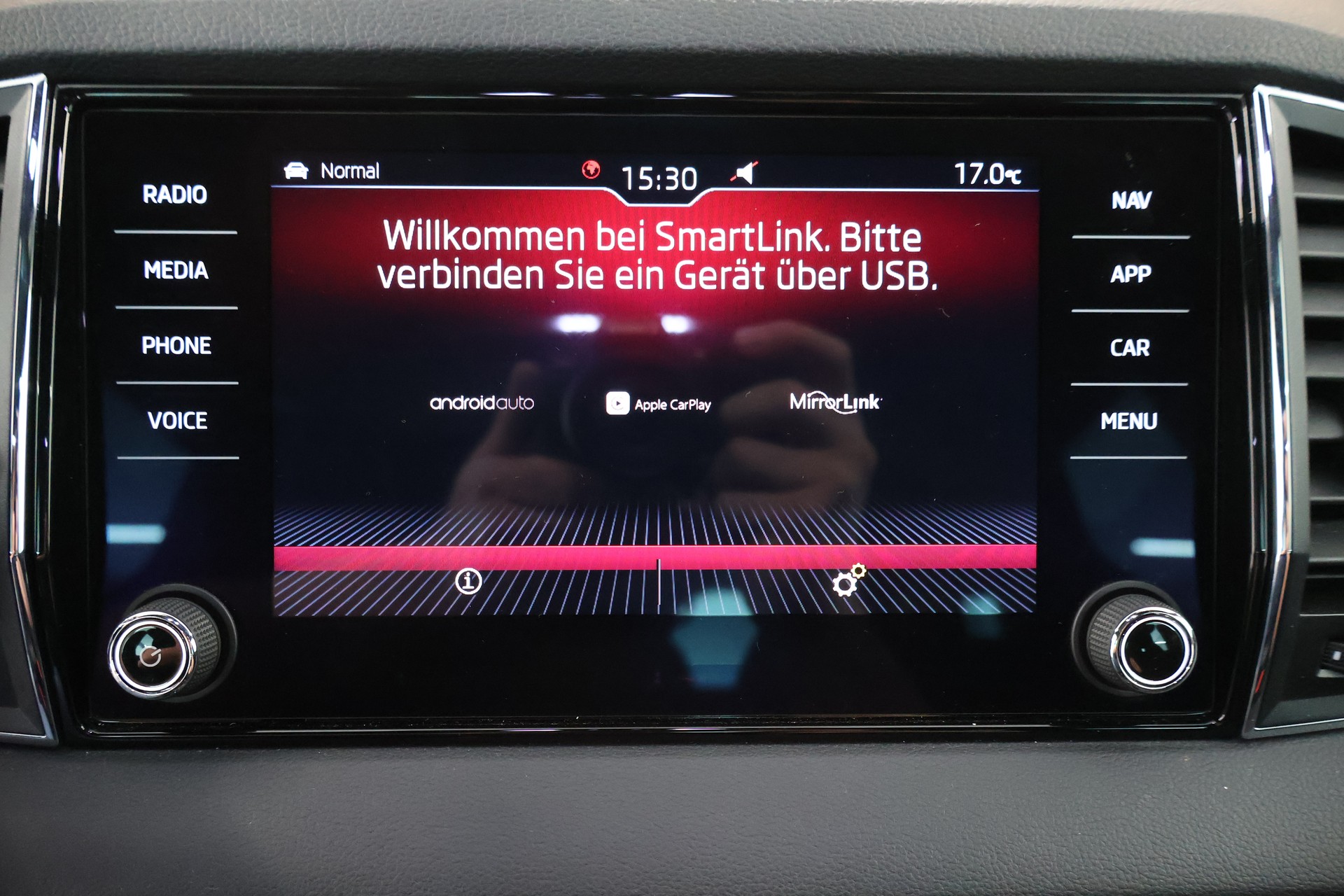 SKODA Karoq 2.0 TSI SportLine 4x4 DSG-image-19