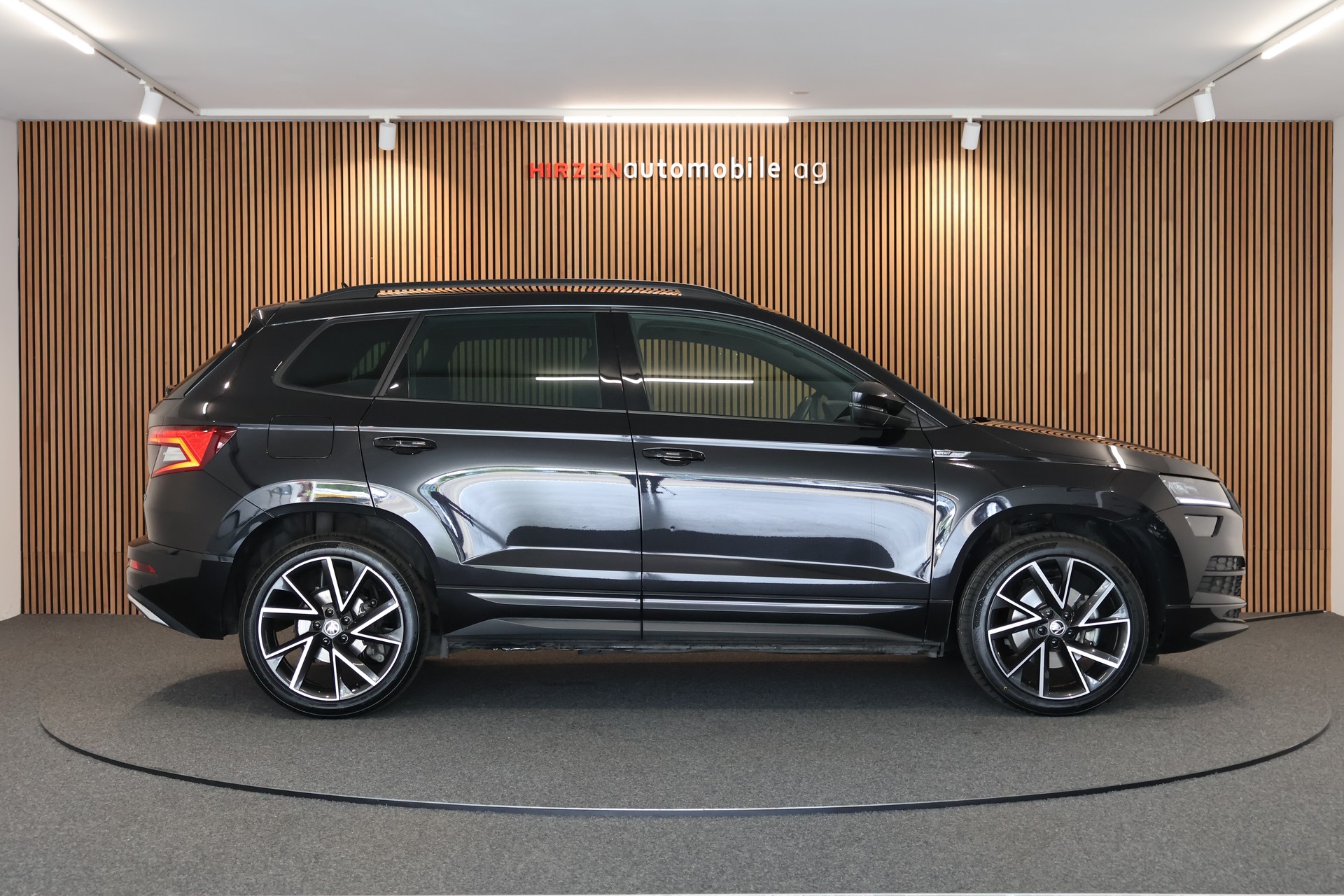 SKODA Karoq 2.0 TSI SportLine 4x4 DSG-image-5