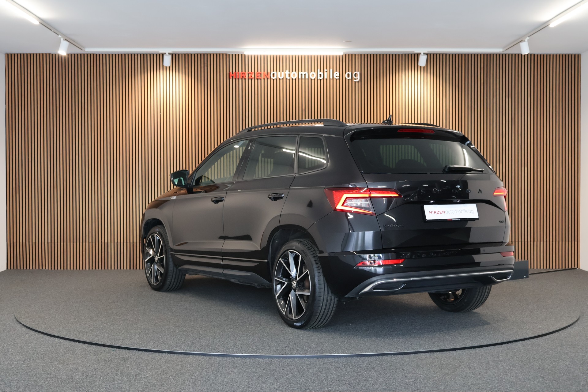 SKODA Karoq 2.0 TSI SportLine 4x4 DSG-showroom-element-2