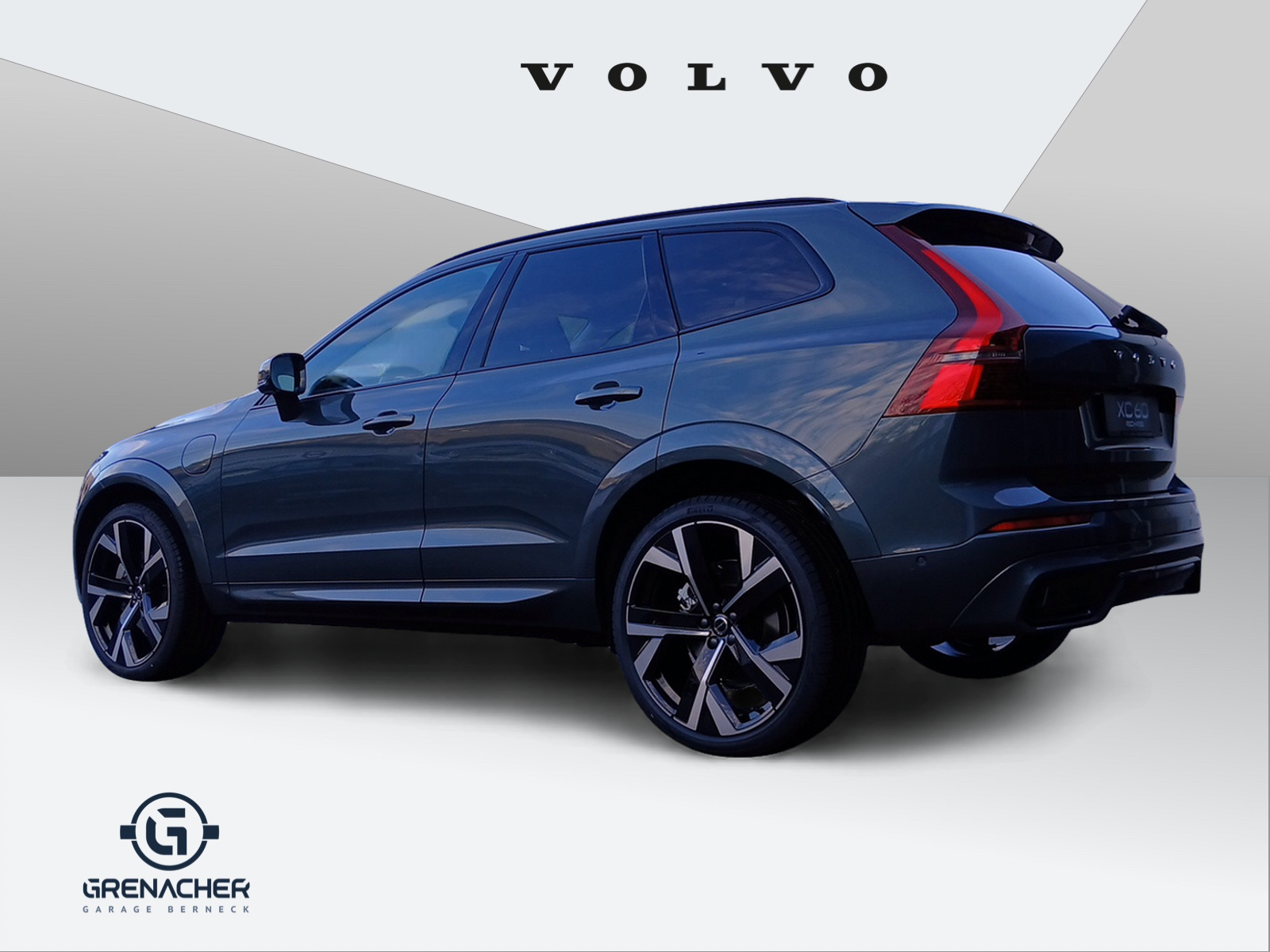 VOLVO XC60 2.0 T6 TE Ultra Dark eAWD-showroom-element-3