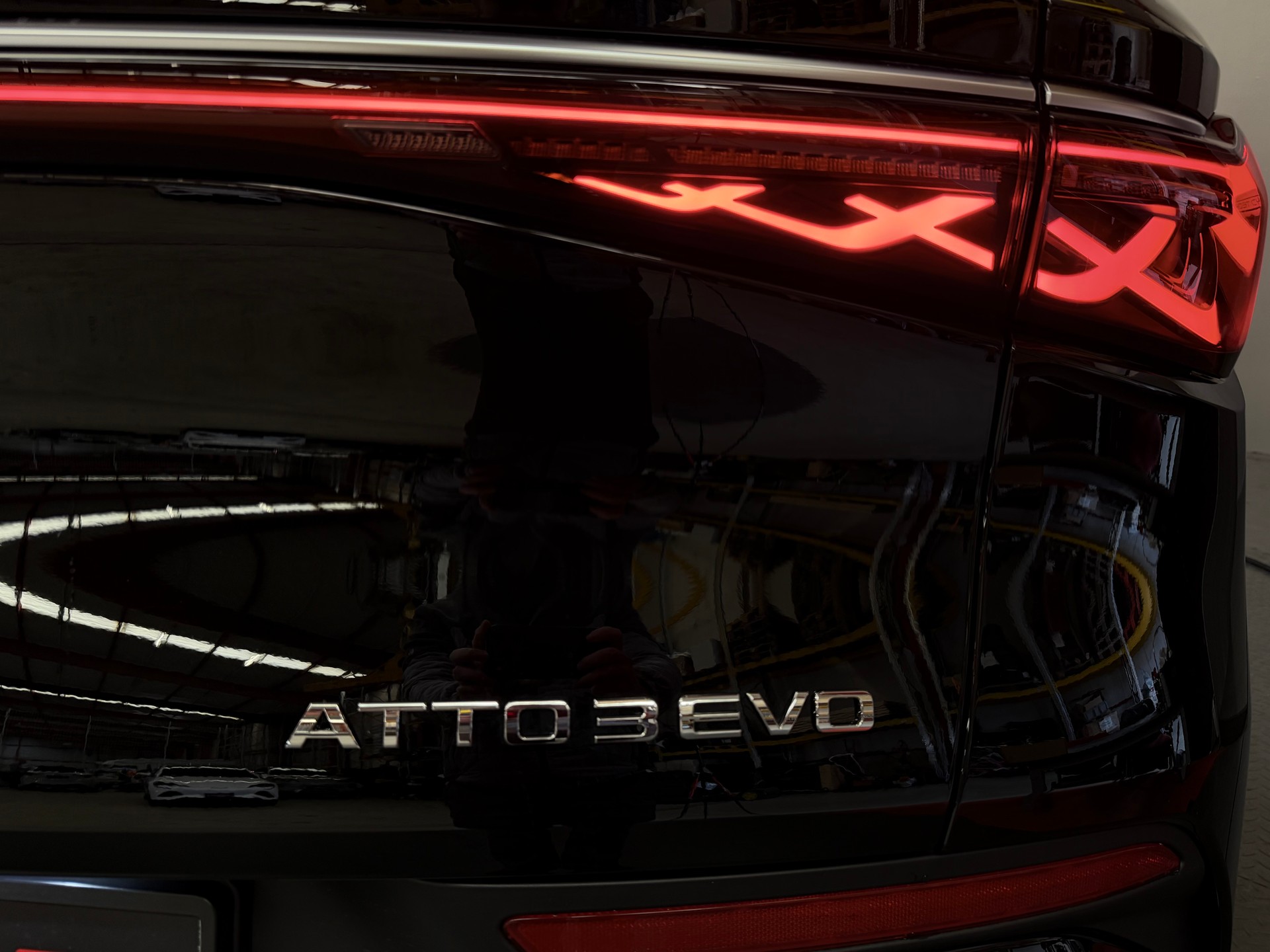 BYD Atto 3 EVO 74.8 kWh Excellence AWD-image-10
