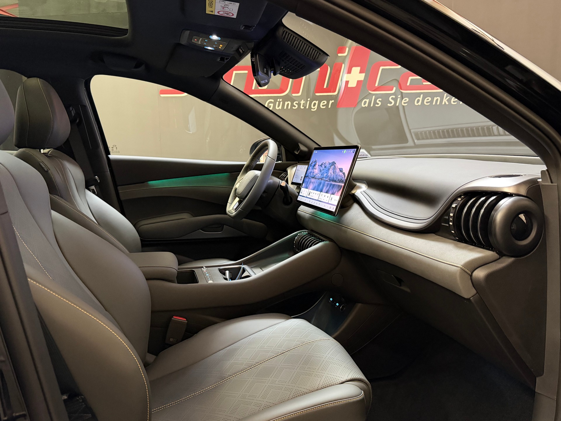 BYD Atto 3 EVO 74.8 kWh Excellence AWD-image-19