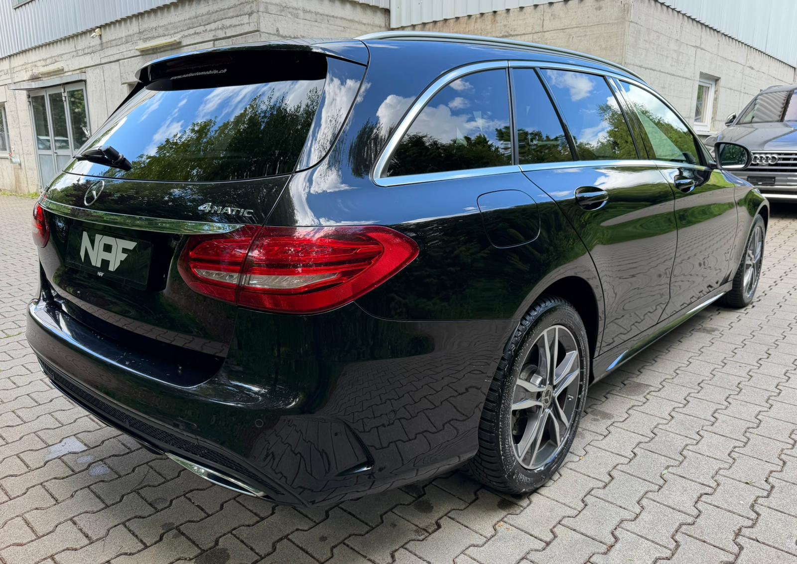 MERCEDES-BENZ C 250 d Swiss Star AMG Line 4Matic 9G-Tronic-image-4