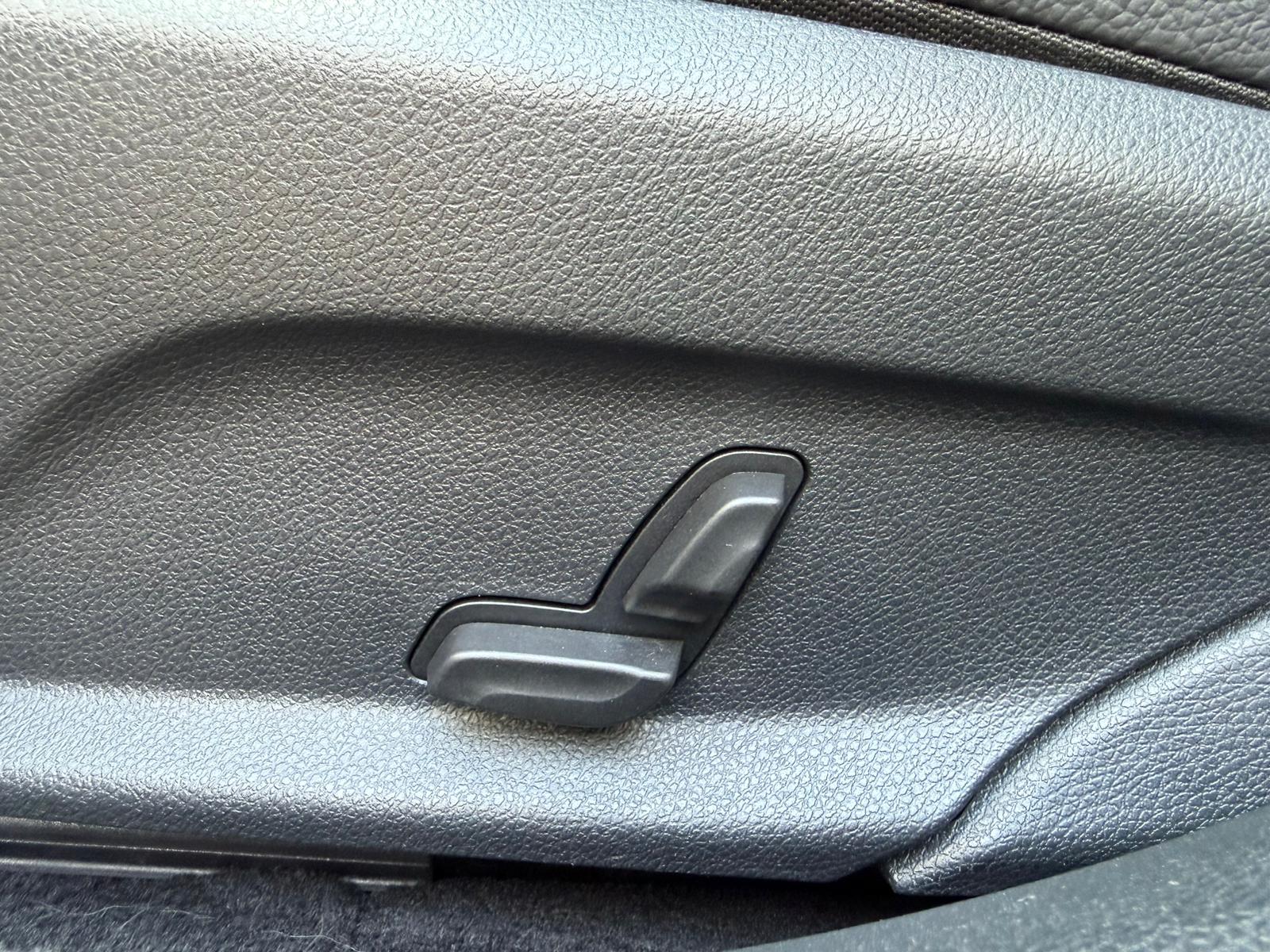 MERCEDES-BENZ C 250 d Swiss Star AMG Line 4Matic 9G-Tronic-image-14