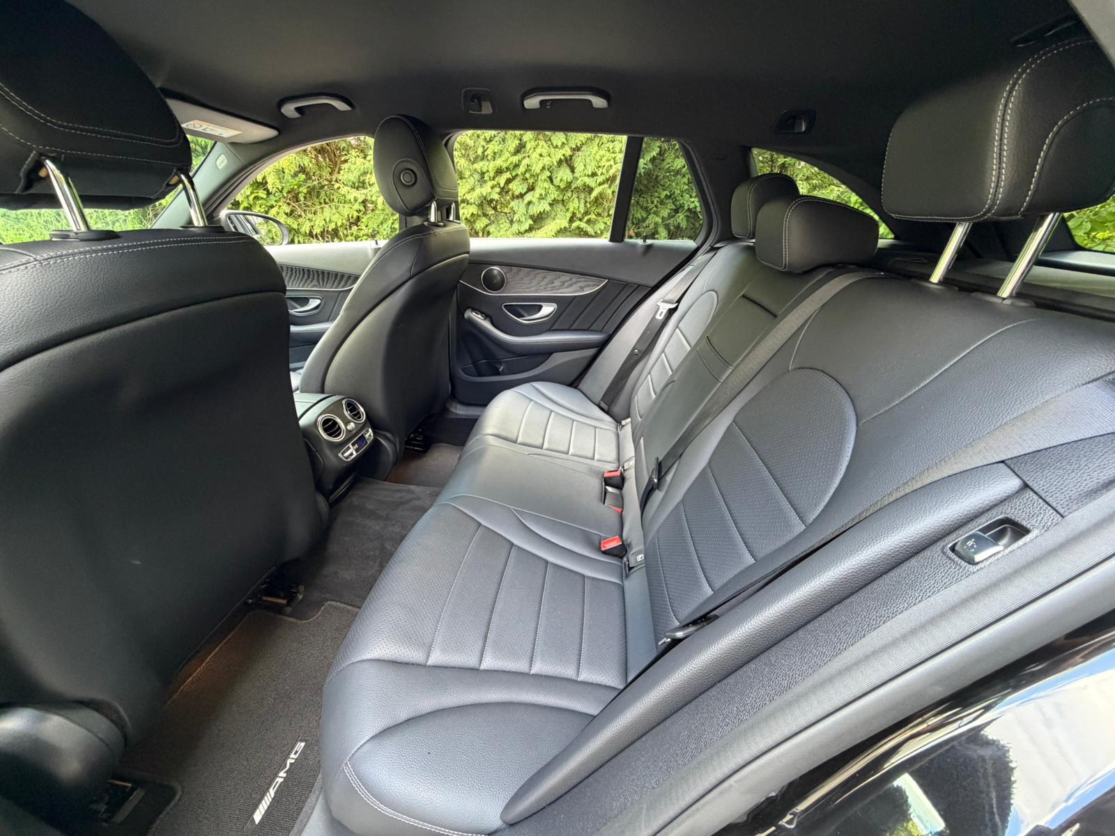 MERCEDES-BENZ C 250 d Swiss Star AMG Line 4Matic 9G-Tronic-image-15
