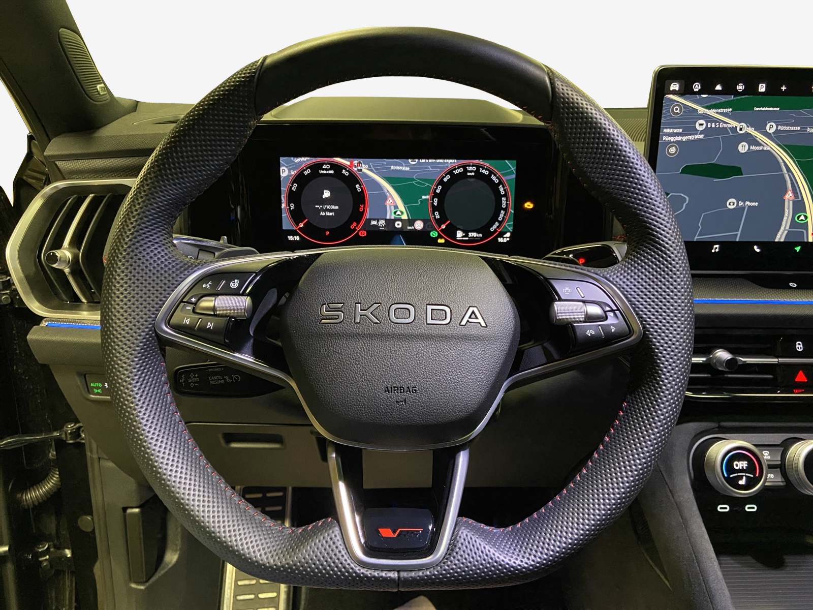 SKODA Kodiaq 2.0 TSI RS 4x4-image-9
